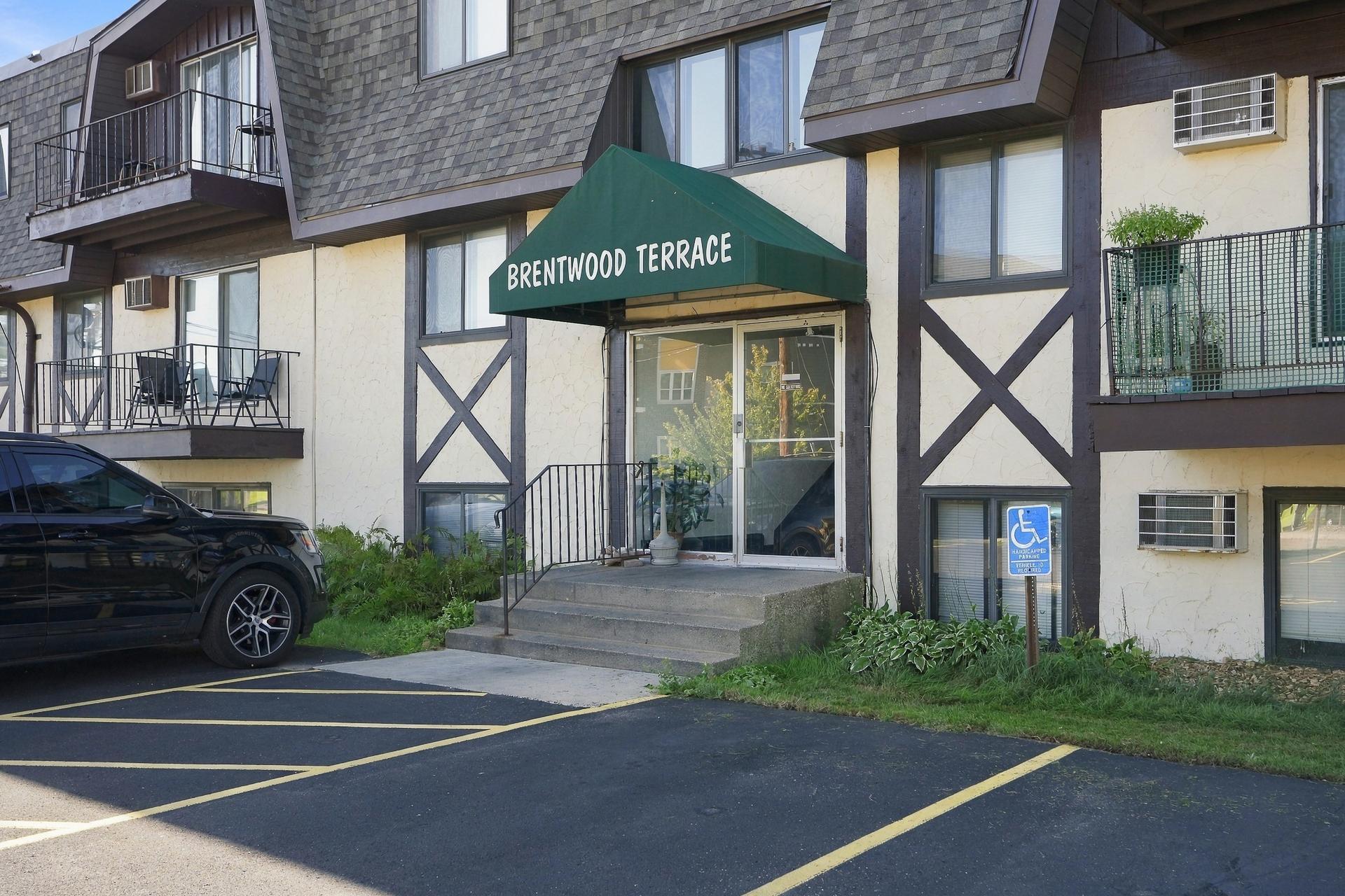 View of Commercial Sale at 5284 Greenfield Avenue, Mounds View MN 55112, Mounds View (50 of 53) - Mike Wilen | Minnesota Team Real Estate