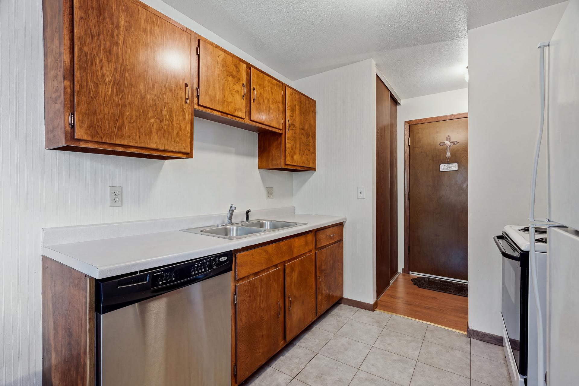 View of Commercial Sale at 5284 Greenfield Avenue, Mounds View MN 55112, Mounds View (21 of 53) - Mike Wilen | Minnesota Team Real Estate