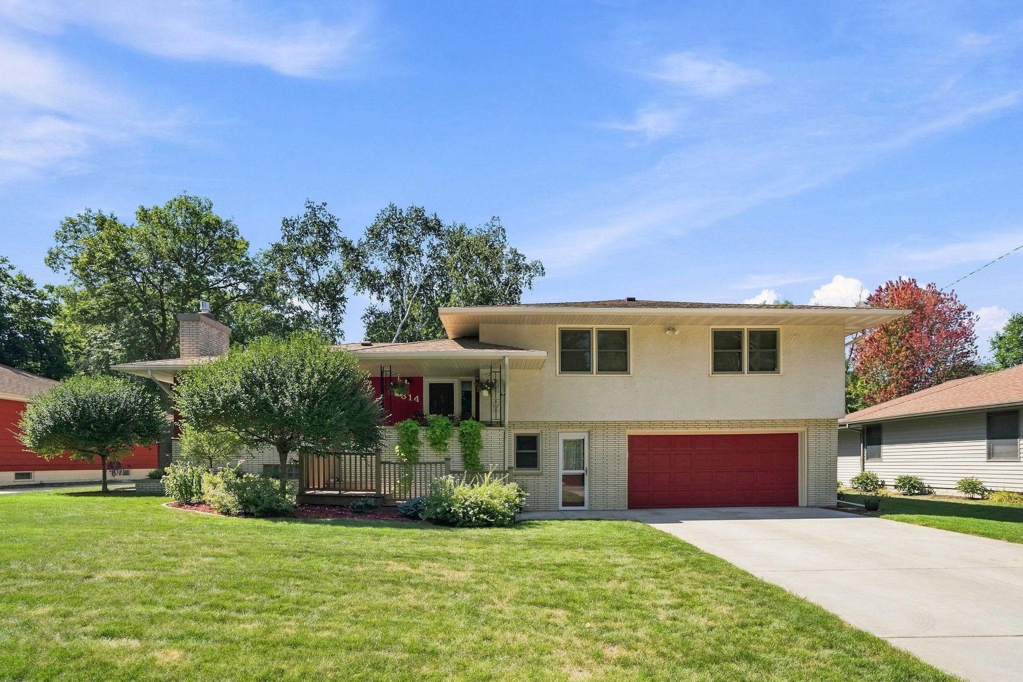 View of Single Family at 314 Maple Avenue, Maple Lake - Mike Wilen | Minnesota Team Real Estate