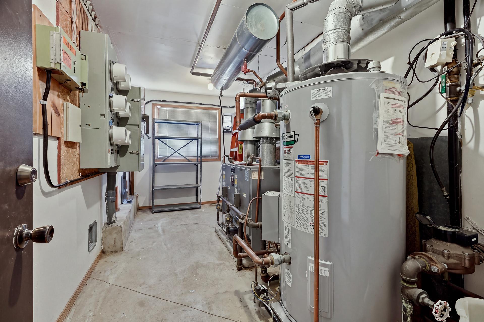 View of Commercial Sale at 4621 University Avenue, Columbia Heights MN 55421, Columbia Heights (45 of 46) - Mike Wilen | Minnesota Team Real Estate