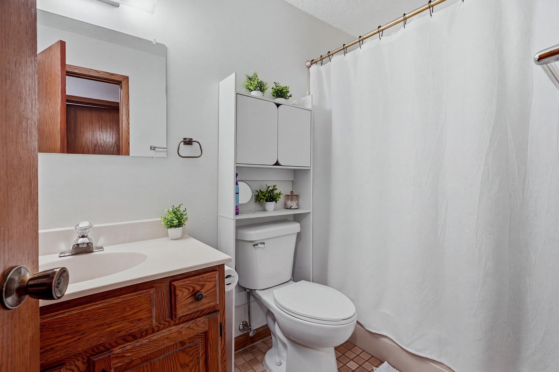 View of Commercial Sale at 4621 University Avenue, Columbia Heights MN 55421, Columbia Heights (26 of 46) - Mike Wilen | Minnesota Team Real Estate