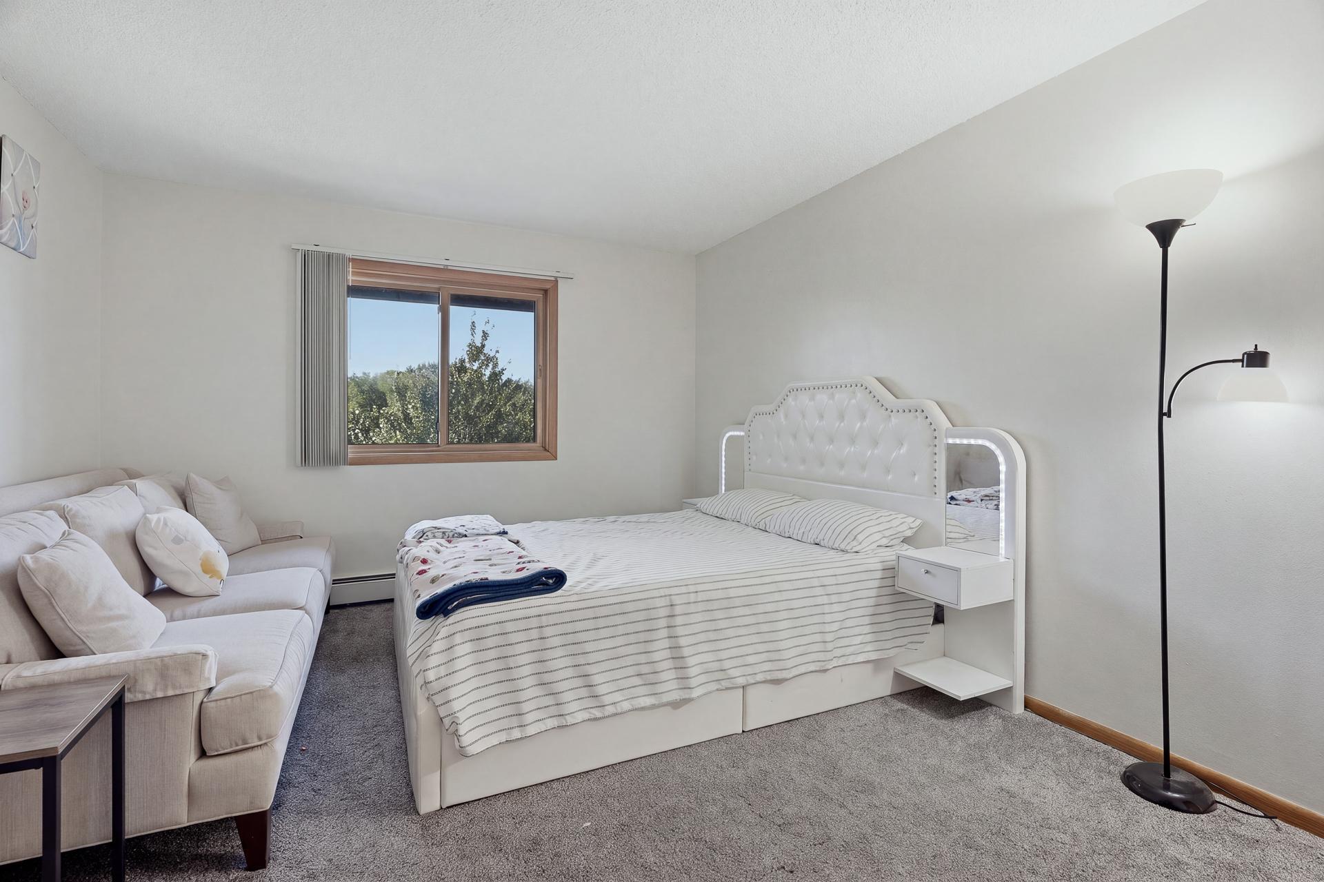 View of Commercial Sale at 4621 University Avenue, Columbia Heights MN 55421, Columbia Heights (23 of 46) - Mike Wilen | Minnesota Team Real Estate