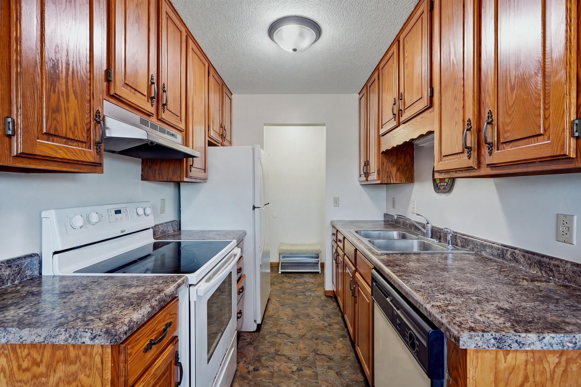 View of Commercial Sale at 4621 University Avenue, Columbia Heights MN 55421, Columbia Heights (13 of 46) - Mike Wilen | Minnesota Team Real Estate
