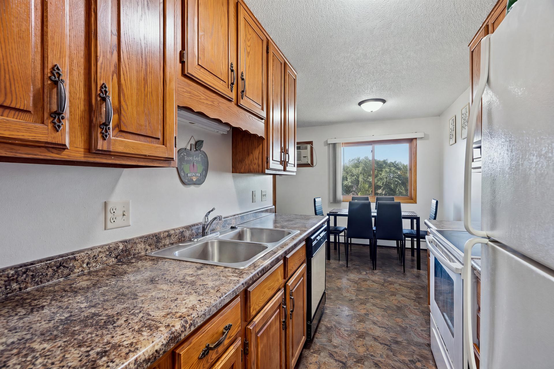 View of Commercial Sale at 4621 University Avenue, Columbia Heights MN 55421, Columbia Heights (11 of 46) - Mike Wilen | Minnesota Team Real Estate