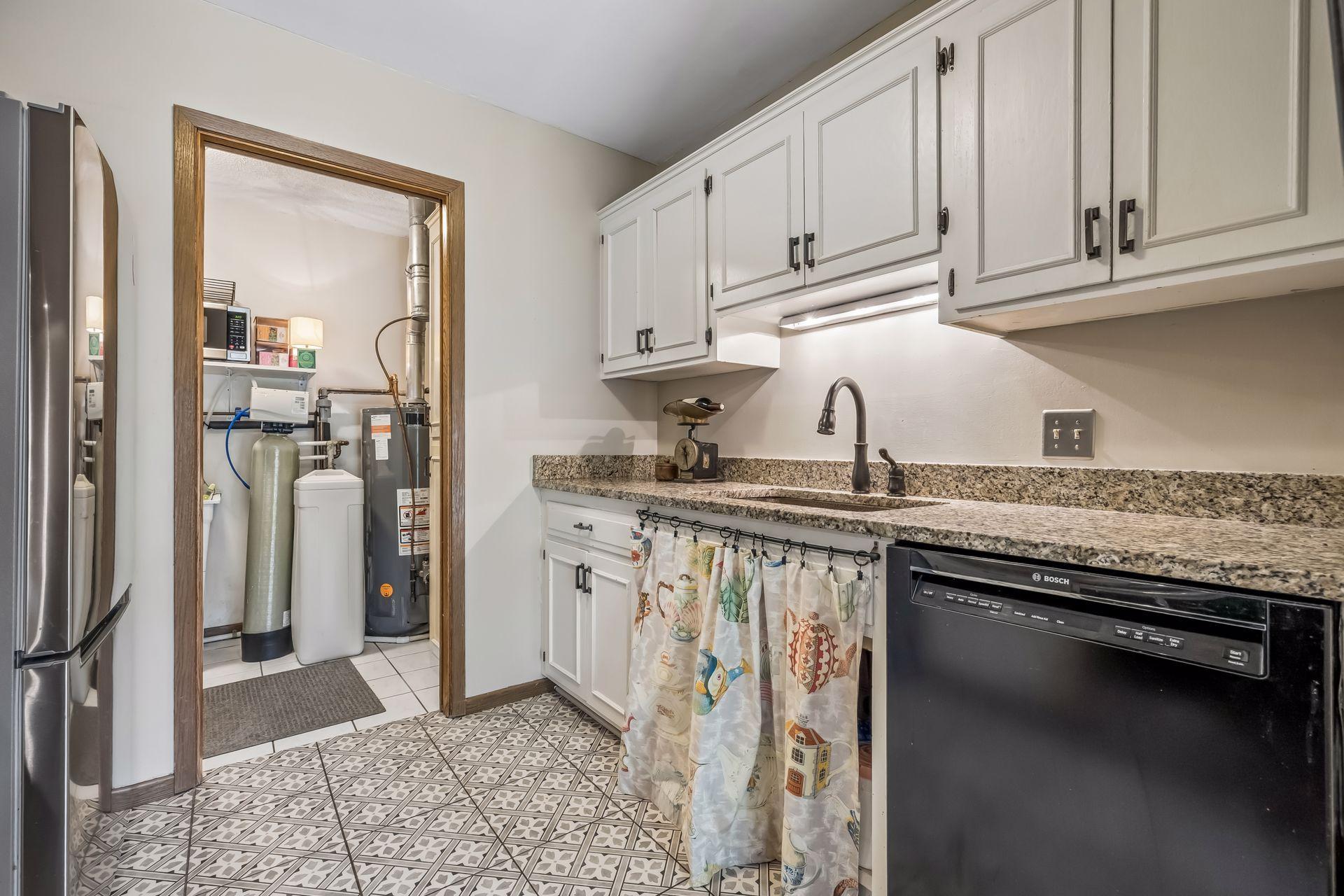 View of Residential at 13390 Hughes Court, Apple Valley MN 55124, Apple Valley (19 of 37) - Mike Wilen | Minnesota Team Real Estate