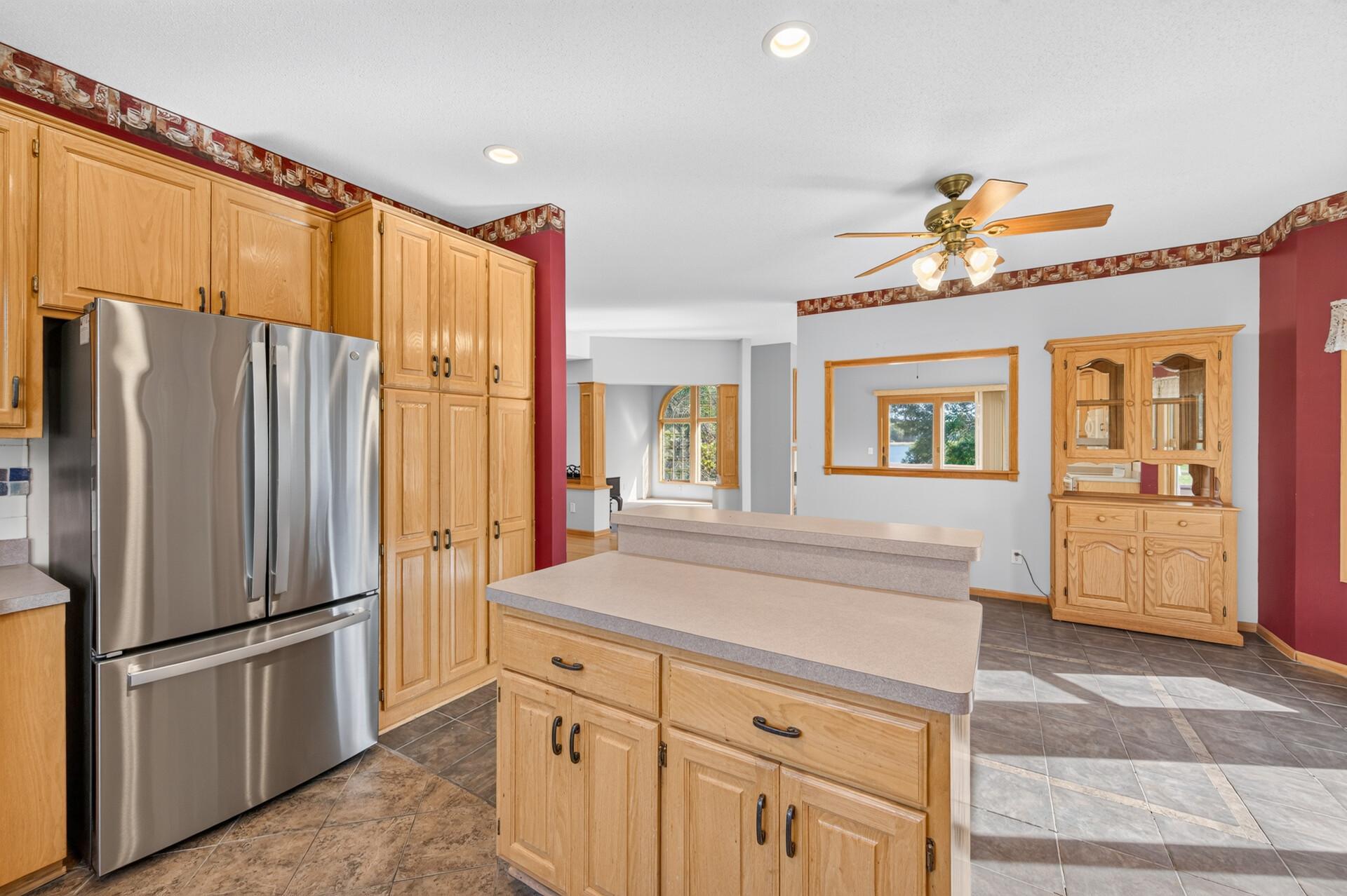 View of Residential at 28319 Lakeside Lane, Lindstrom MN 55045, Lindstrom (12 of 53) - Mike Wilen | Minnesota Team Real Estate