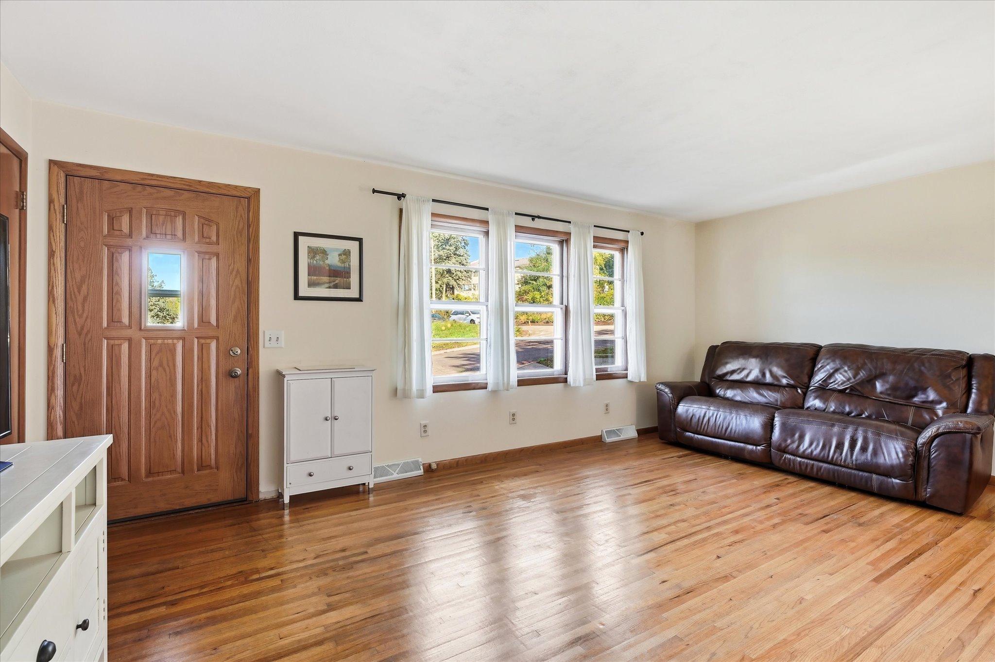 View of Residential at 218 Maple Street, Le Sueur MN 56058, Le Sueur (3 of 26) - Mike Wilen | Minnesota Team Real Estate