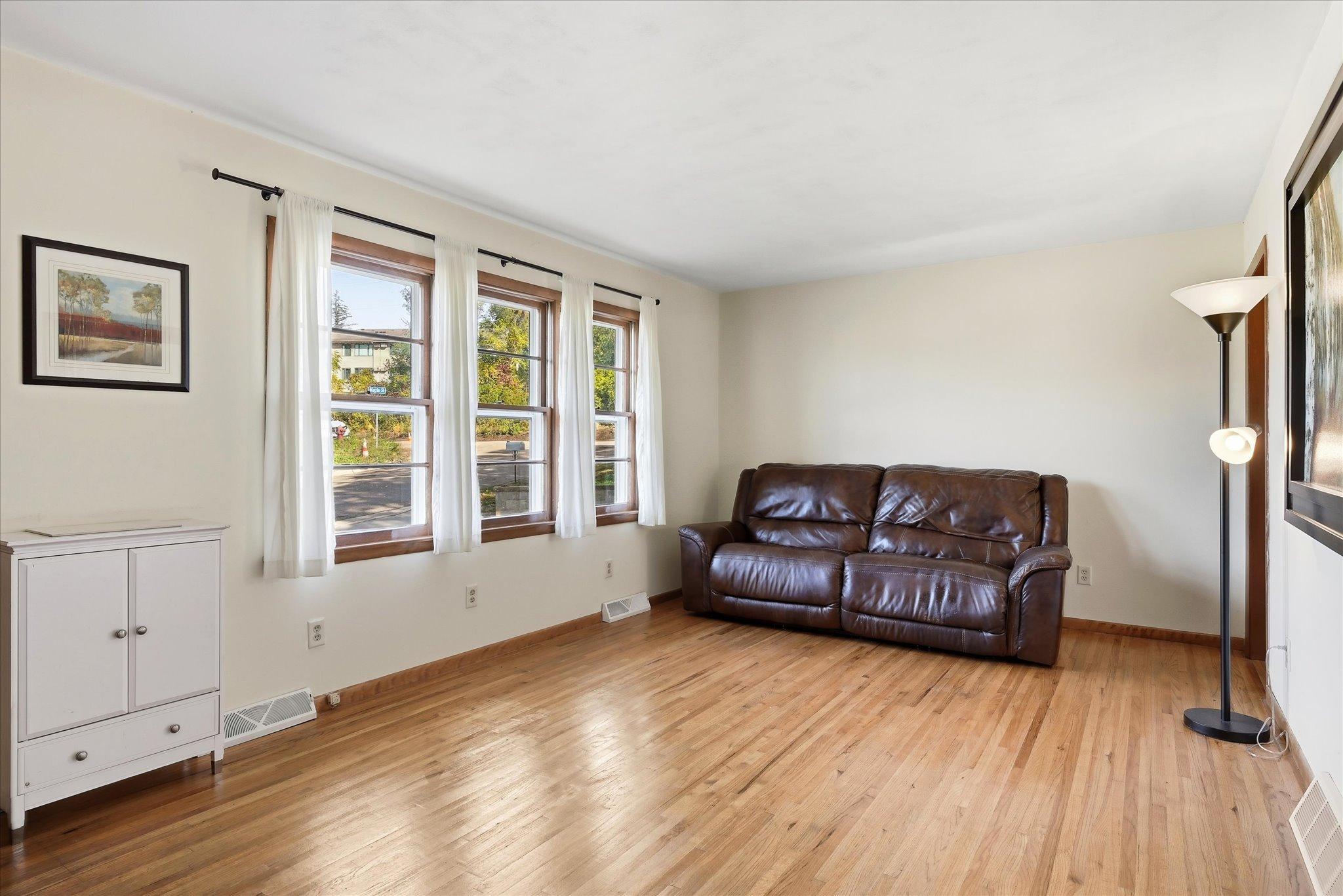 View of Residential at 218 Maple Street, Le Sueur MN 56058, Le Sueur (4 of 26) - Mike Wilen | Minnesota Team Real Estate