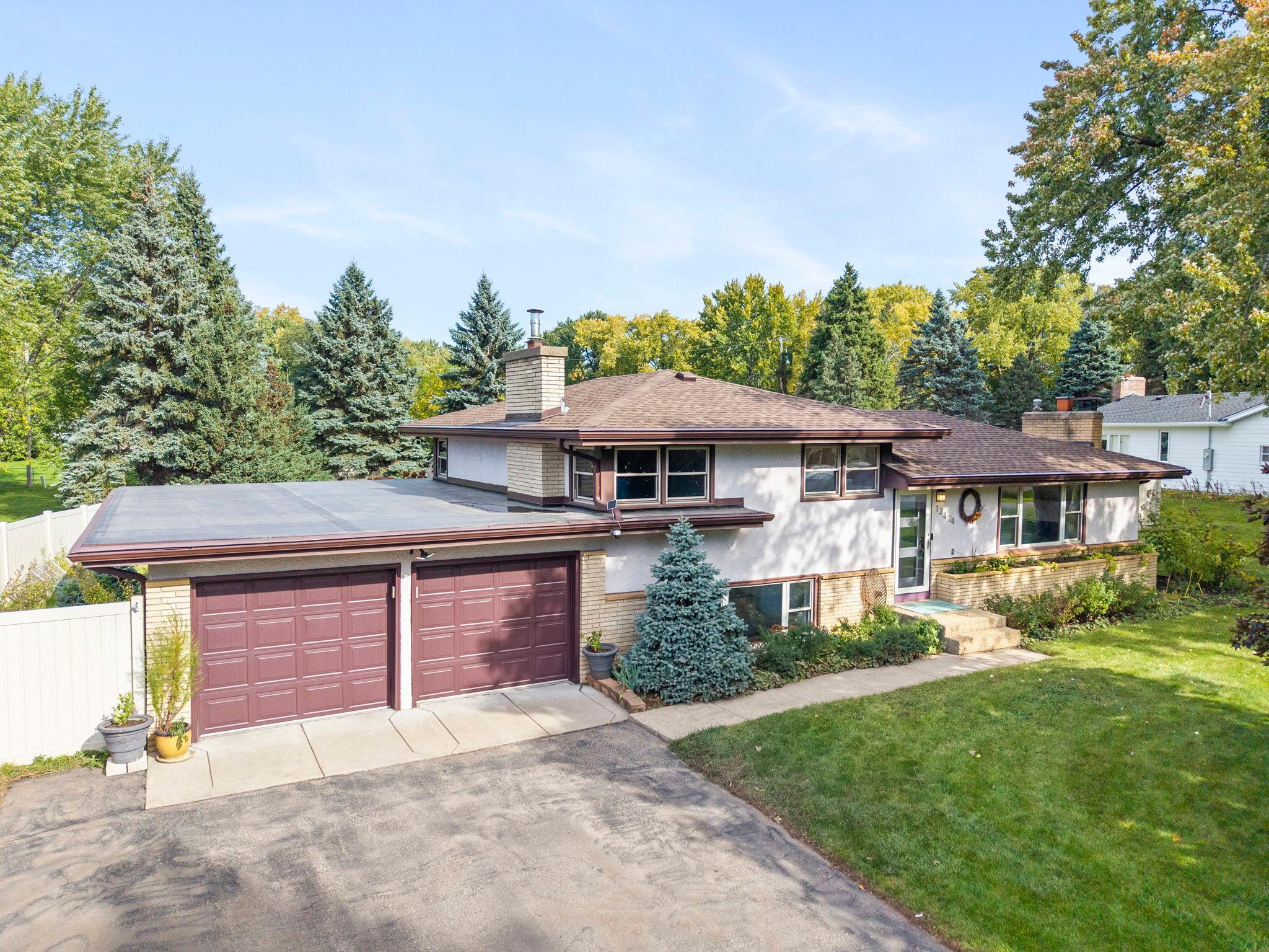 View of Single Family at 13404 Windyhill Road, Minnetonka - Mike Wilen | Minnesota Team Real Estate