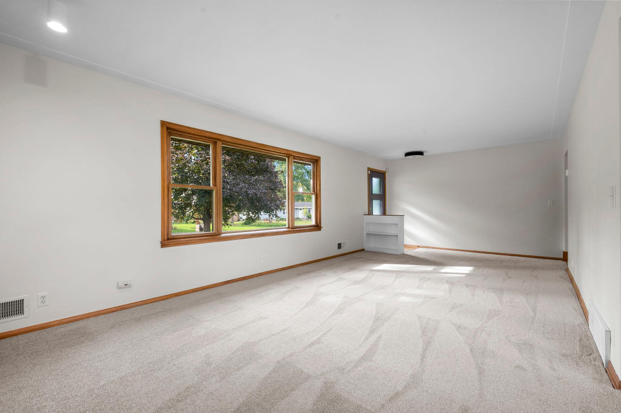 View of Residential at 13404 Windyhill Road, Minnetonka MN 55305, Minnetonka (6 of 47) - Mike Wilen | Minnesota Team Real Estate