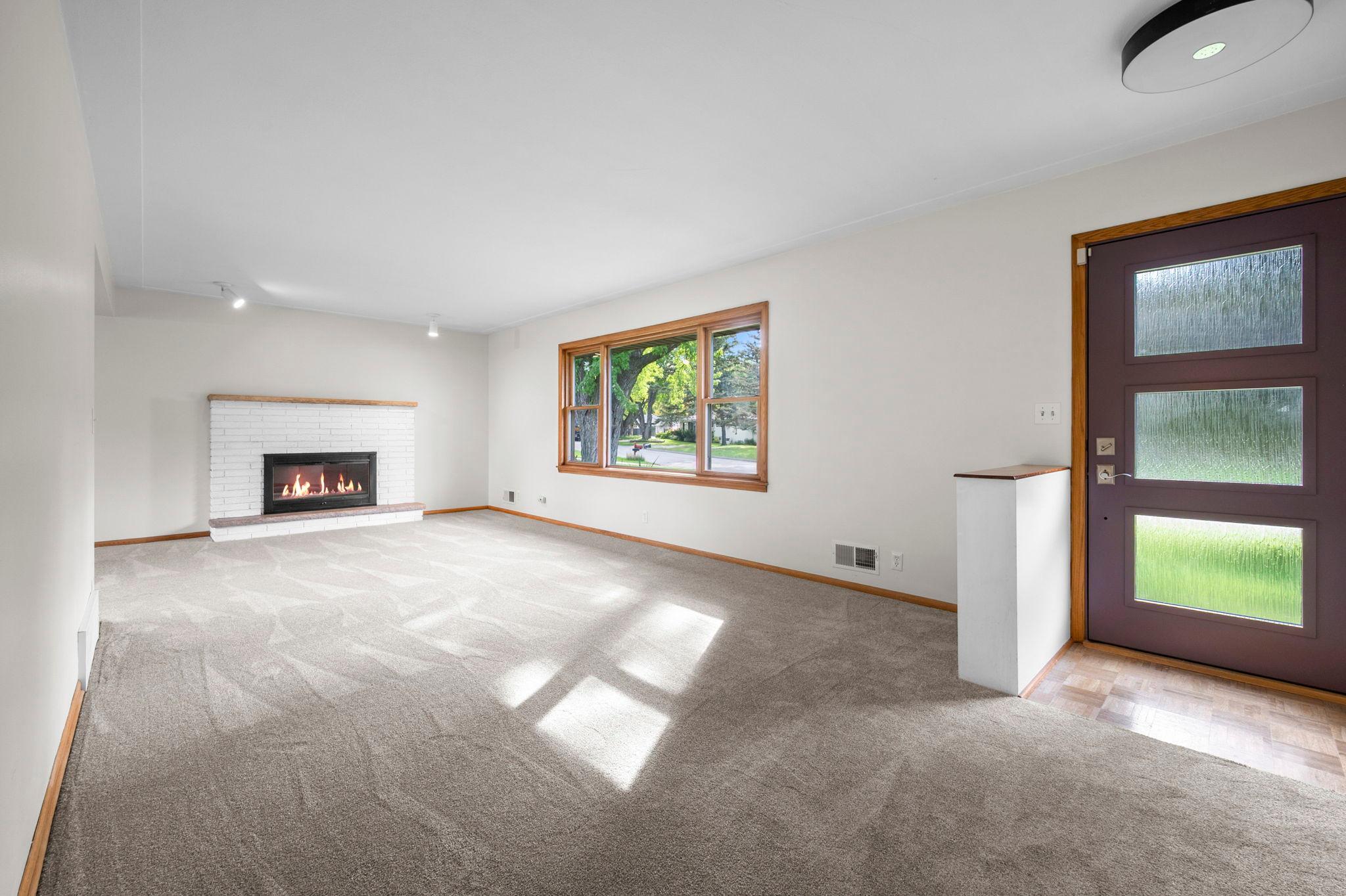 View of Residential at 13404 Windyhill Road, Minnetonka MN 55305, Minnetonka (4 of 47) - Mike Wilen | Minnesota Team Real Estate
