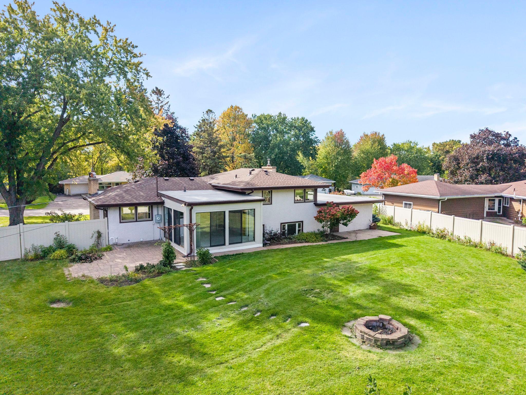 View of Residential at 13404 Windyhill Road, Minnetonka MN 55305, Minnetonka (42 of 47) - Mike Wilen | Minnesota Team Real Estate
