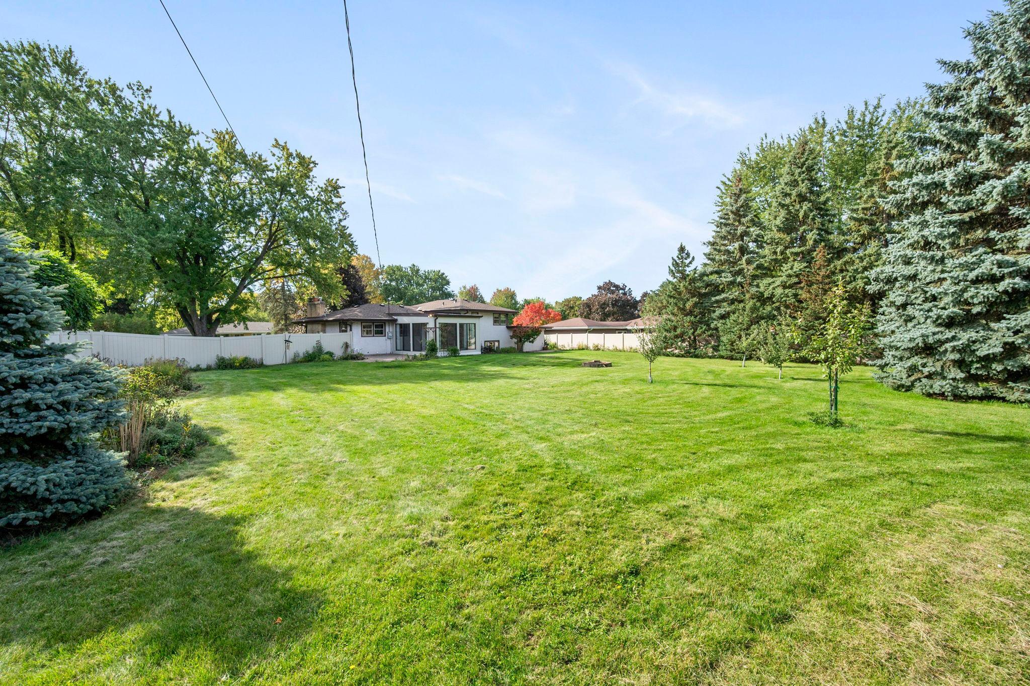 View of Residential at 13404 Windyhill Road, Minnetonka MN 55305, Minnetonka (40 of 47) - Mike Wilen | Minnesota Team Real Estate