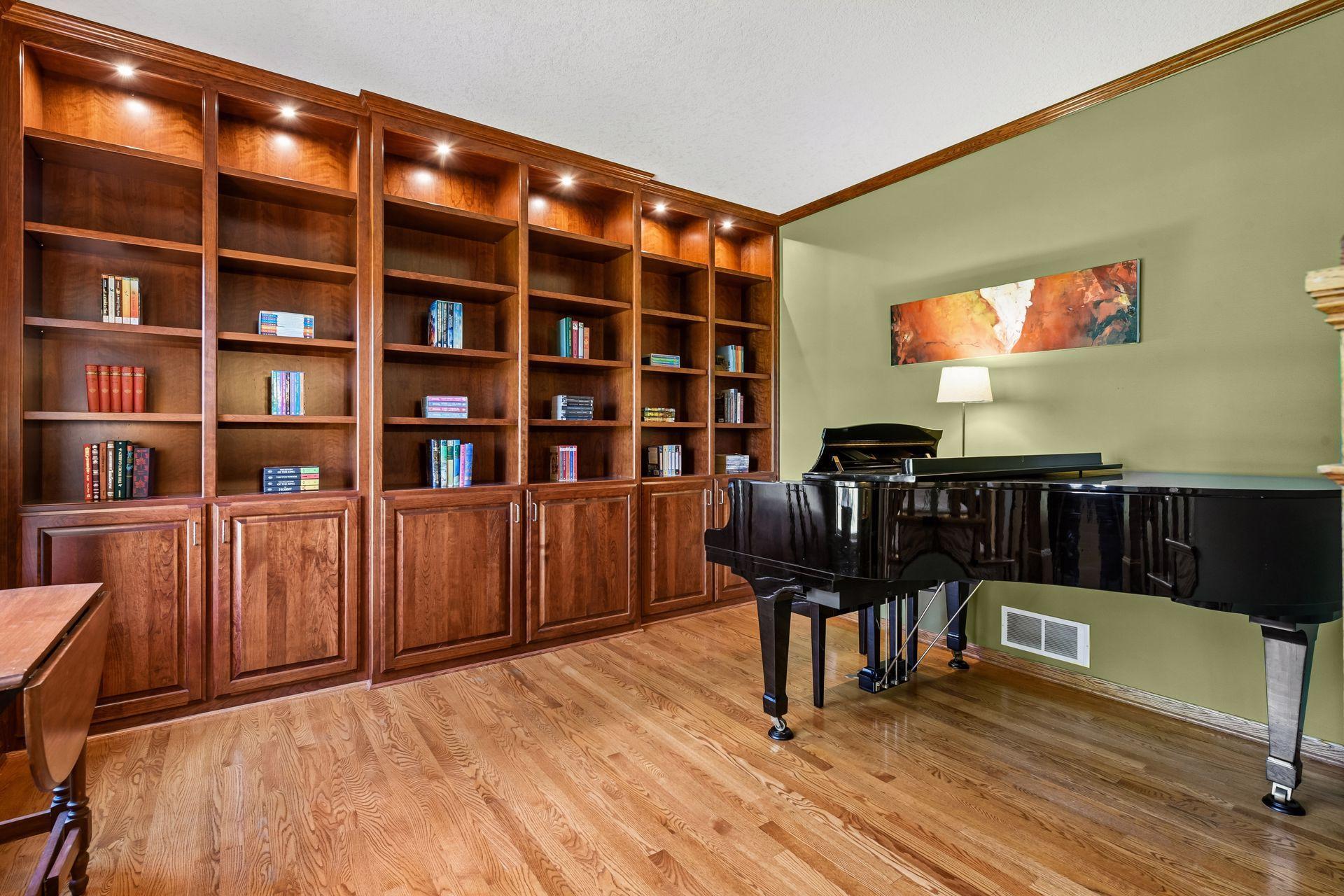 View of Residential at 28245 Grandview Drive, Belle Plaine MN 56011, Belle Plaine (11 of 42) - Mike Wilen | Minnesota Team Real Estate