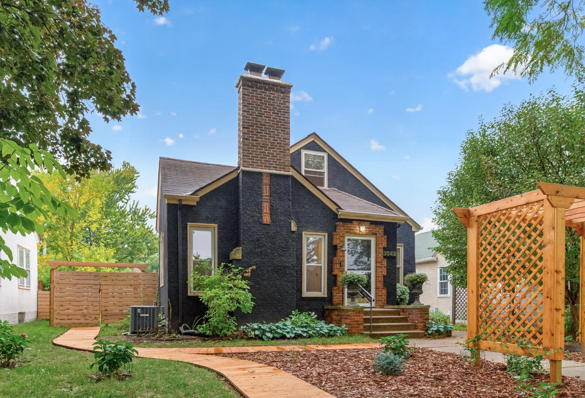 View of Single Family at 3042 Arthur Street, Minneapolis - Mike Wilen | Minnesota Team Real Estate