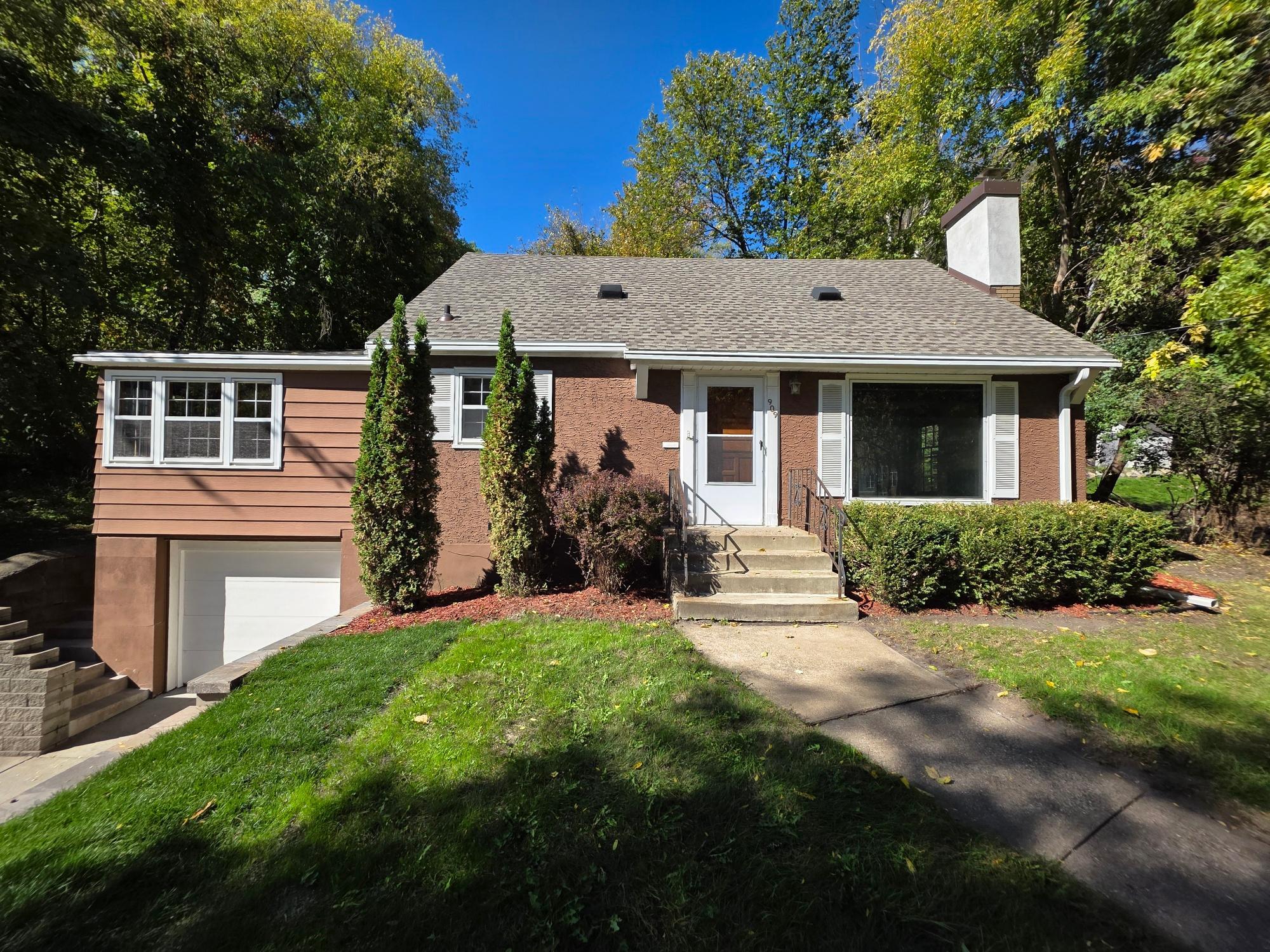 View of Single Family at 909 Old Lexington Avenue, Saint Paul - Mike Wilen | Minnesota Team Real Estate