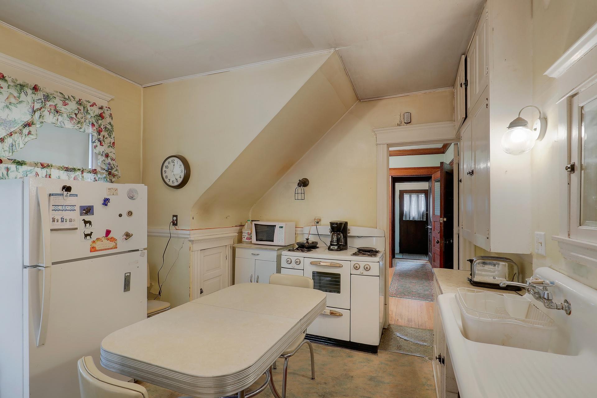 View of Residential Income at 3544 Stevens Avenue, Minneapolis MN 55408, Minneapolis (18 of 62) - Mike Wilen | Minnesota Team Real Estate