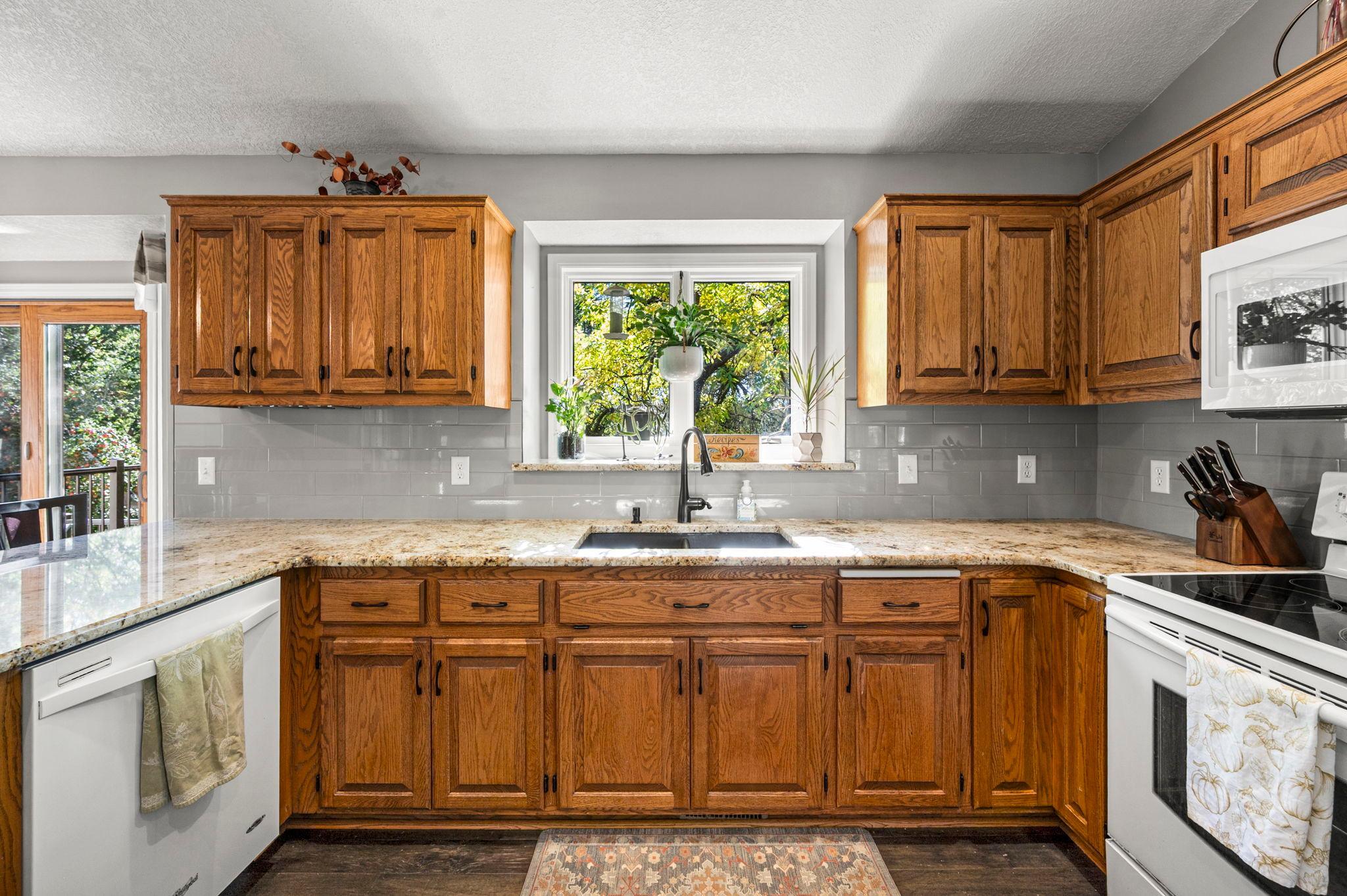View of Residential at 1205 Hilloway Circle, Burnsville MN 55306, Burnsville (10 of 54) - Mike Wilen | Minnesota Team Real Estate