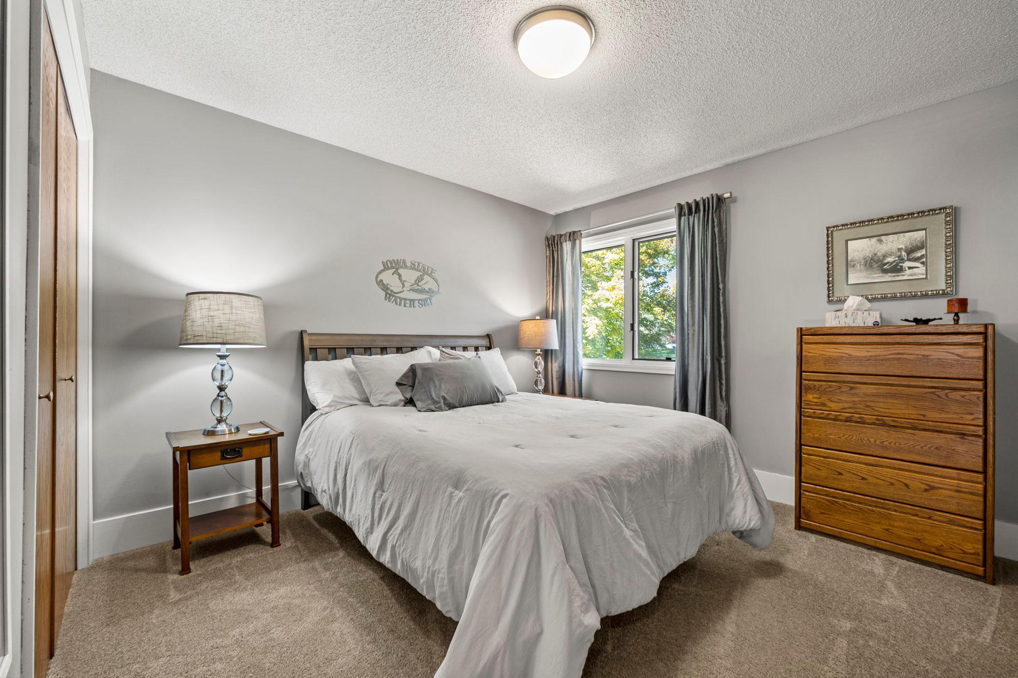 View of Residential at 1205 Hilloway Circle, Burnsville MN 55306, Burnsville (26 of 54) - Mike Wilen | Minnesota Team Real Estate