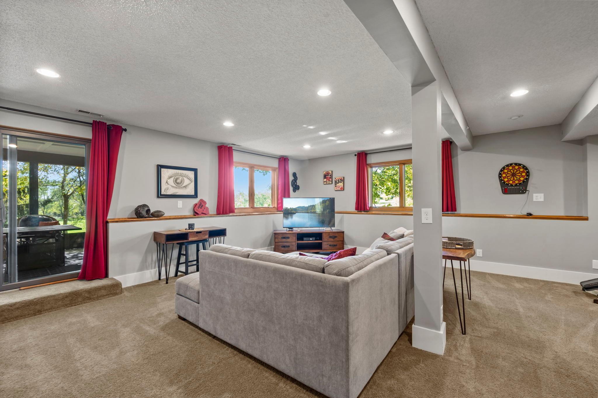 View of Residential at 1205 Hilloway Circle, Burnsville MN 55306, Burnsville (29 of 54) - Mike Wilen | Minnesota Team Real Estate