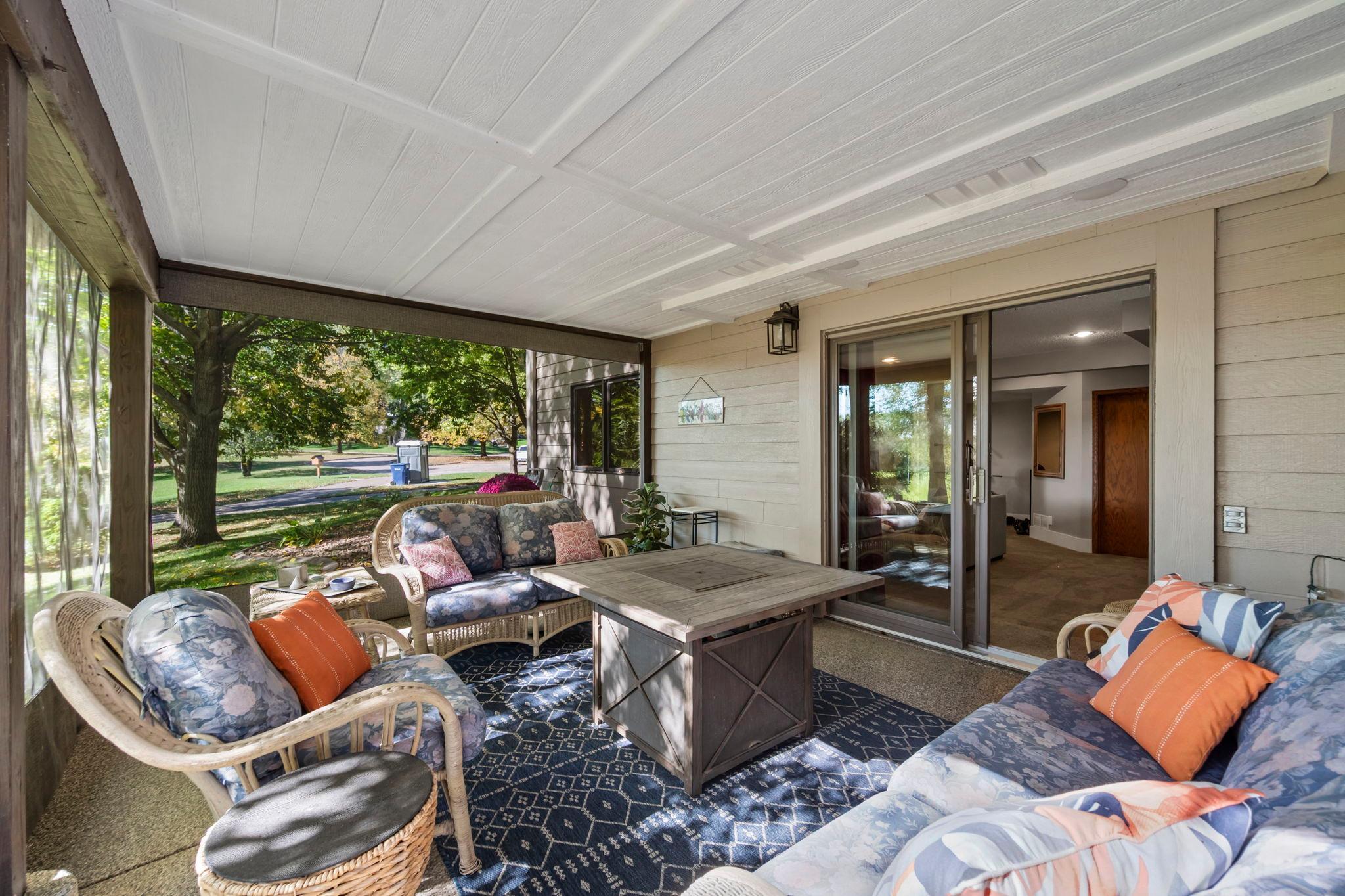 View of Residential at 1205 Hilloway Circle, Burnsville MN 55306, Burnsville (33 of 54) - Mike Wilen | Minnesota Team Real Estate