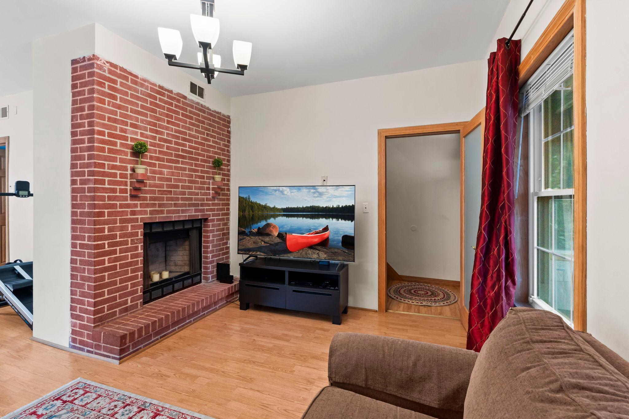 View of Residential at 909 Park Street, Saint Paul MN 55117, Saint Paul (4 of 32) - Mike Wilen | Minnesota Team Real Estate