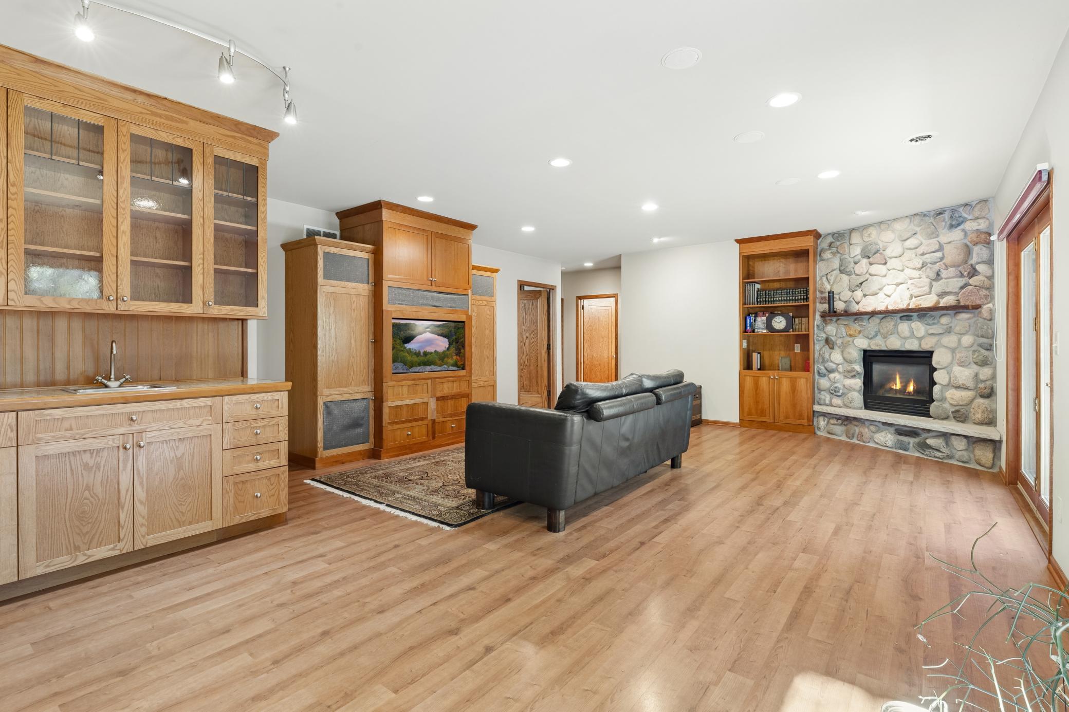 View of Residential at 18420 Old Excelsior Boulevard, Minnetonka MN 55345, Minnetonka (33 of 58) - Mike Wilen | Minnesota Team Real Estate