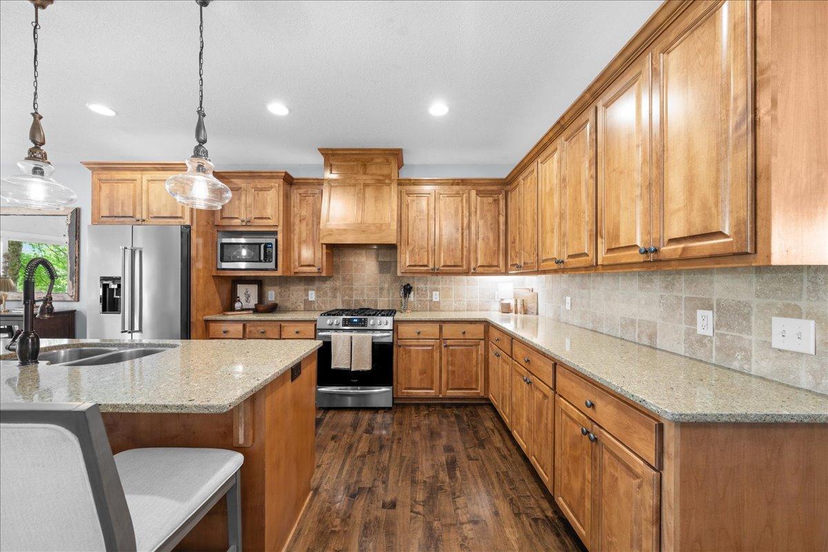 View of Residential at 11605 Ivywood Trail, Woodbury MN 55129, Woodbury (11 of 54) - Mike Wilen | Minnesota Team Real Estate
