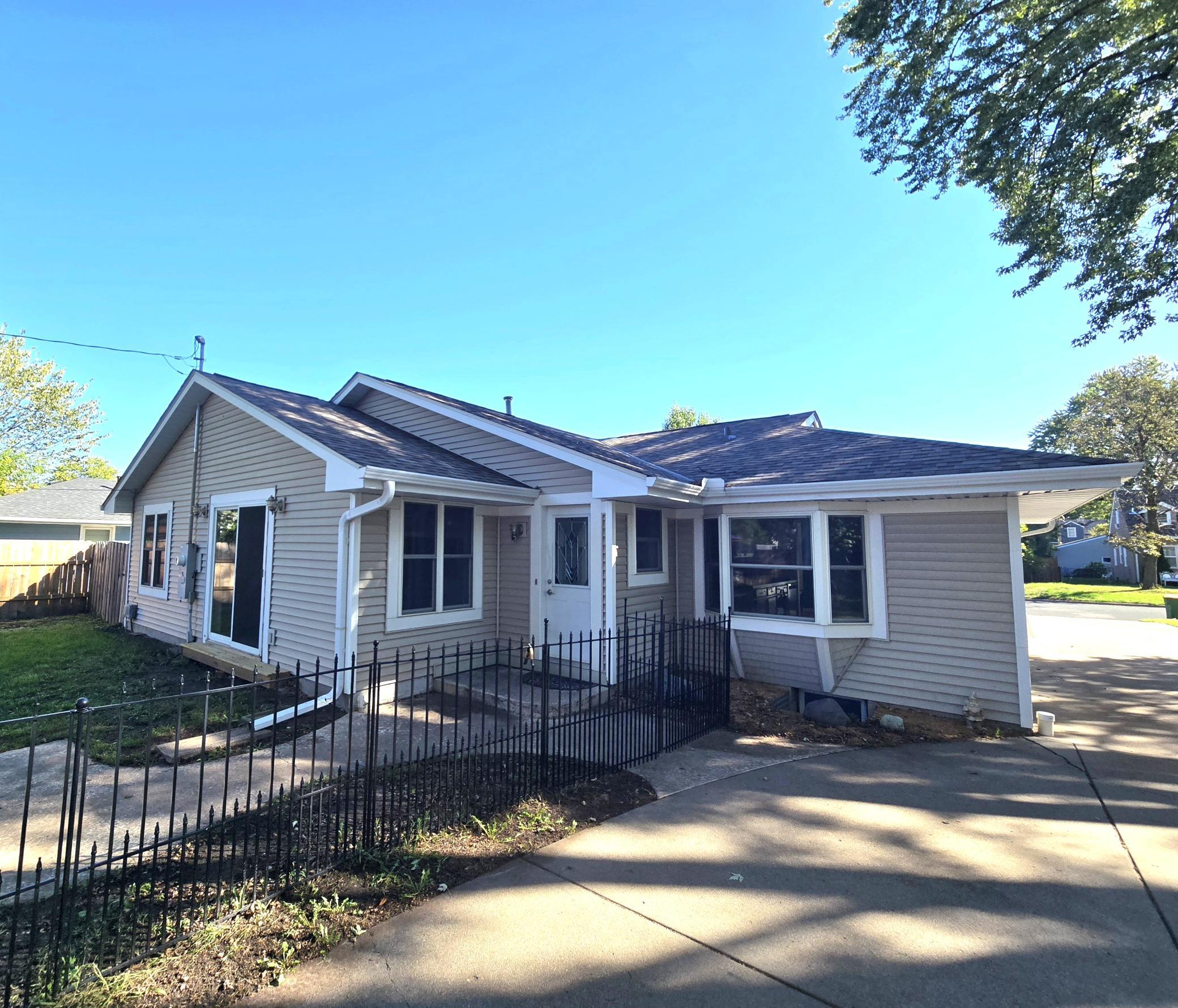 View of Residential at 5347 Morgan Avenue, Brooklyn Center MN 55430, Brooklyn Center (4 of 41) - Mike Wilen | Minnesota Team Real Estate