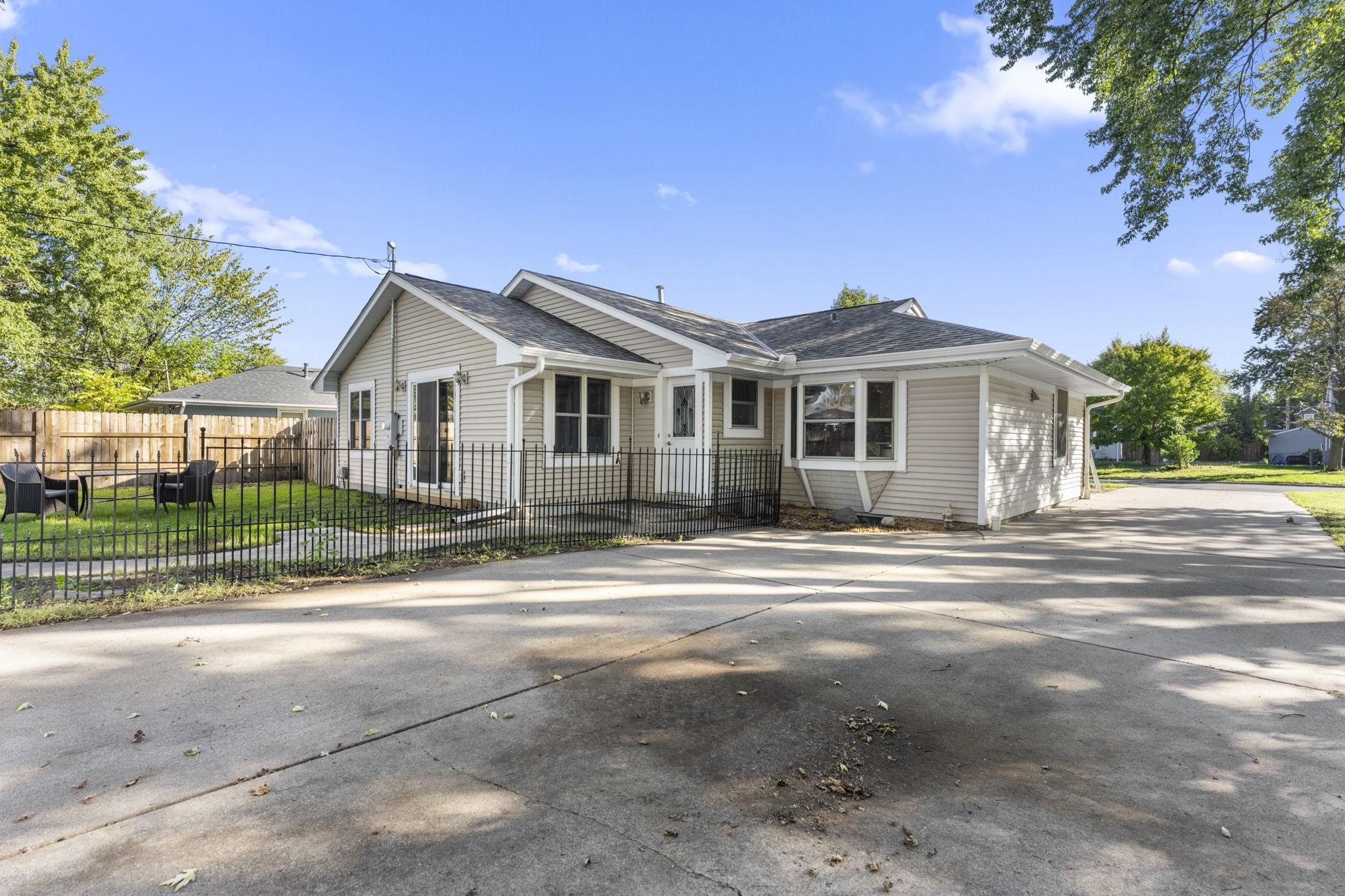 View of Residential at 5347 Morgan Avenue, Brooklyn Center MN 55430, Brooklyn Center (5 of 41) - Mike Wilen | Minnesota Team Real Estate