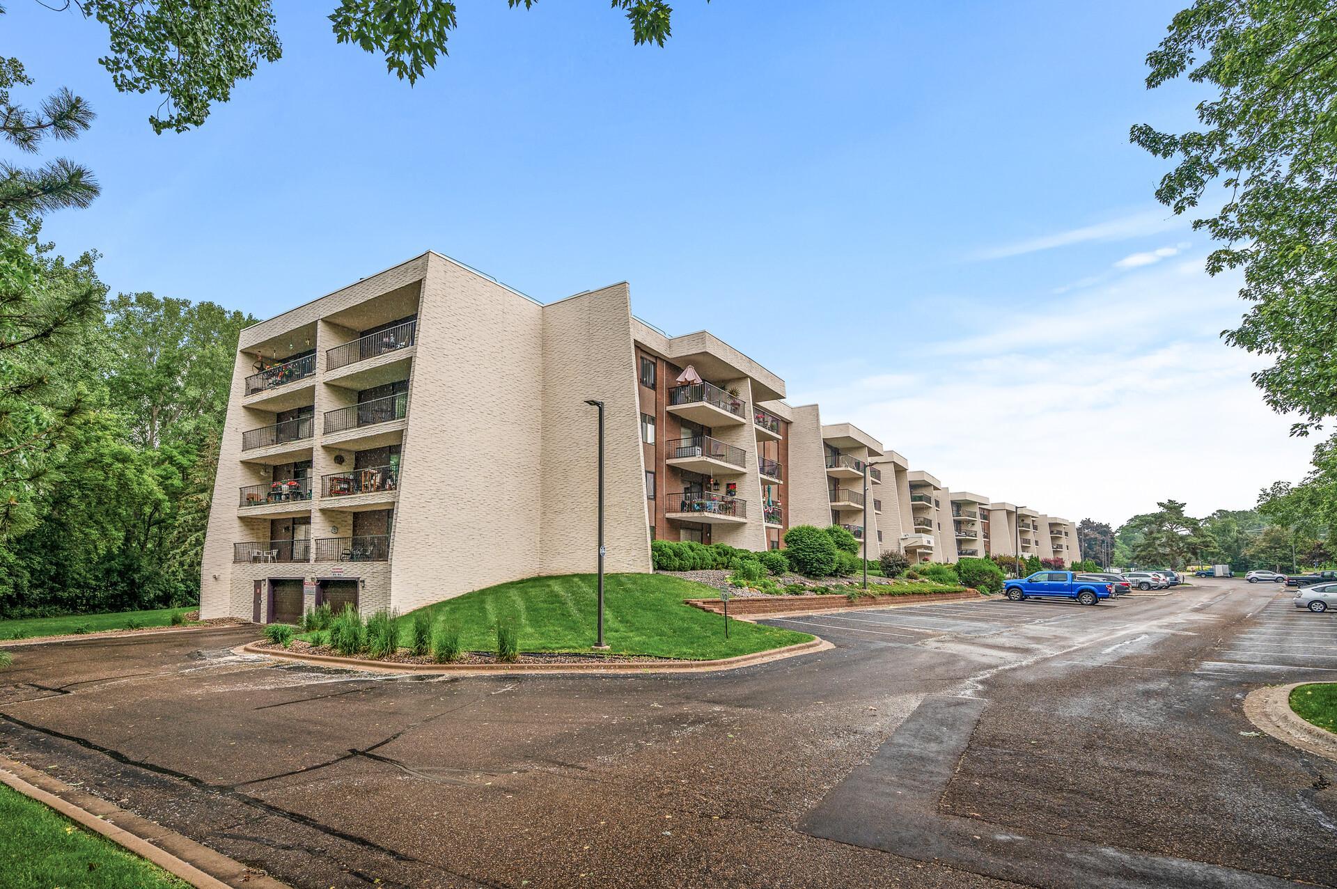 View of Residential at 2455 Londin Lane #216, Maplewood MN 55119, Maplewood (26 of 28) - Mike Wilen | Minnesota Team Real Estate