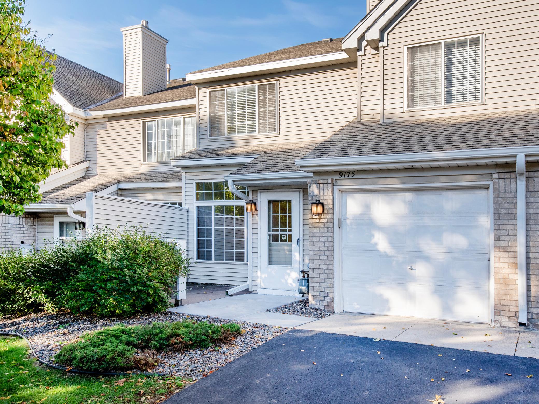 View of Residential at 9175 Troon Court, Woodbury MN 55125, Woodbury (2 of 26) - Mike Wilen | Minnesota Team Real Estate