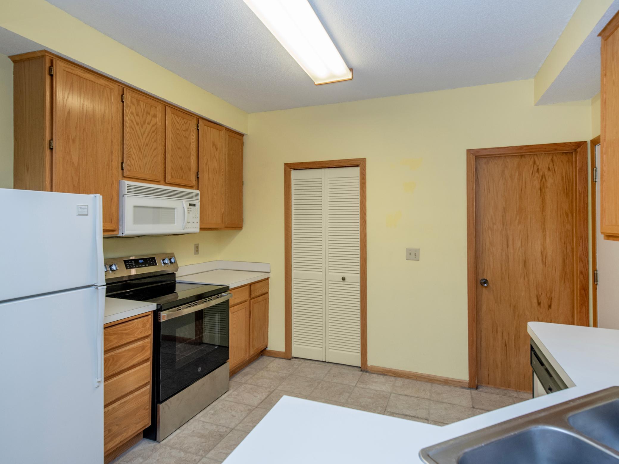 View of Residential at 9175 Troon Court, Woodbury MN 55125, Woodbury (11 of 26) - Mike Wilen | Minnesota Team Real Estate