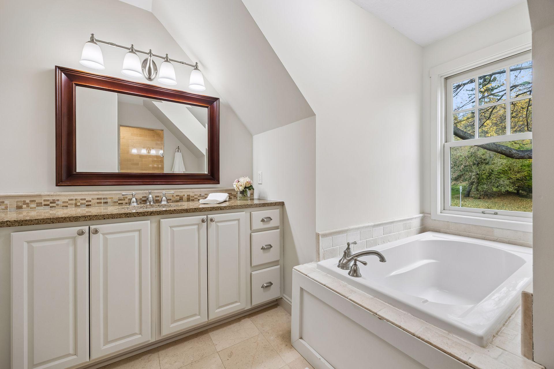View of Residential at 18930 Azure Road, Deephaven MN 55391, Deephaven (39 of 75) - Mike Wilen | Minnesota Team Real Estate