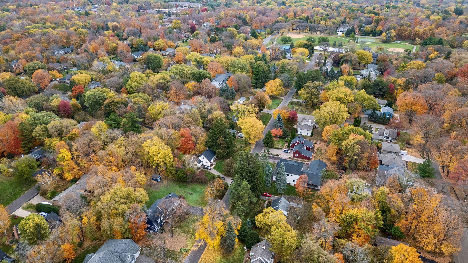 View of Residential at 18930 Azure Road, Deephaven MN 55391, Deephaven (70 of 81) - Mike Wilen | Minnesota Team Real Estate