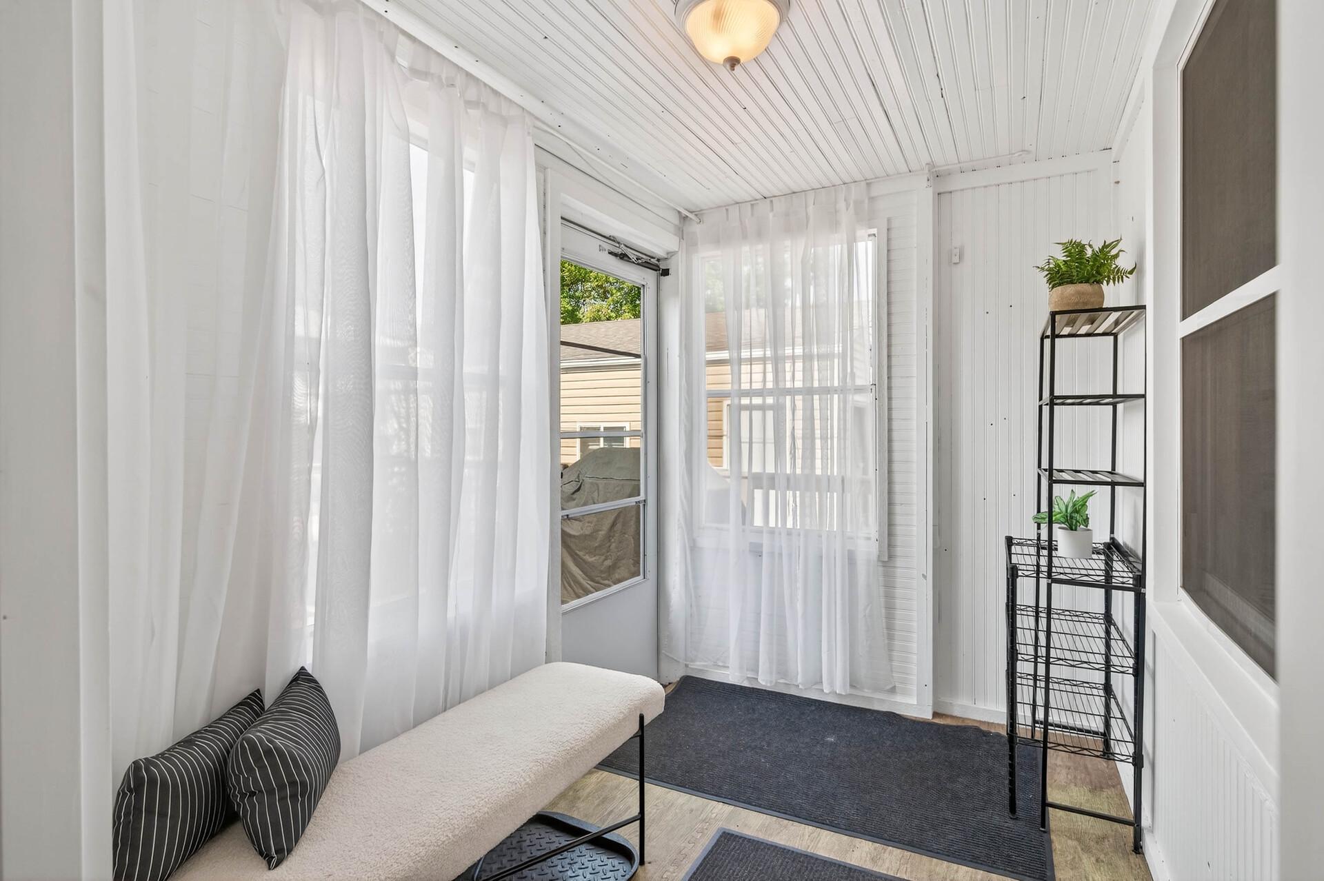 View of Residential at 2908 Brunswick Avenue, Saint Louis Park MN 55416, Saint Louis Park (10 of 33) - Mike Wilen | Minnesota Team Real Estate