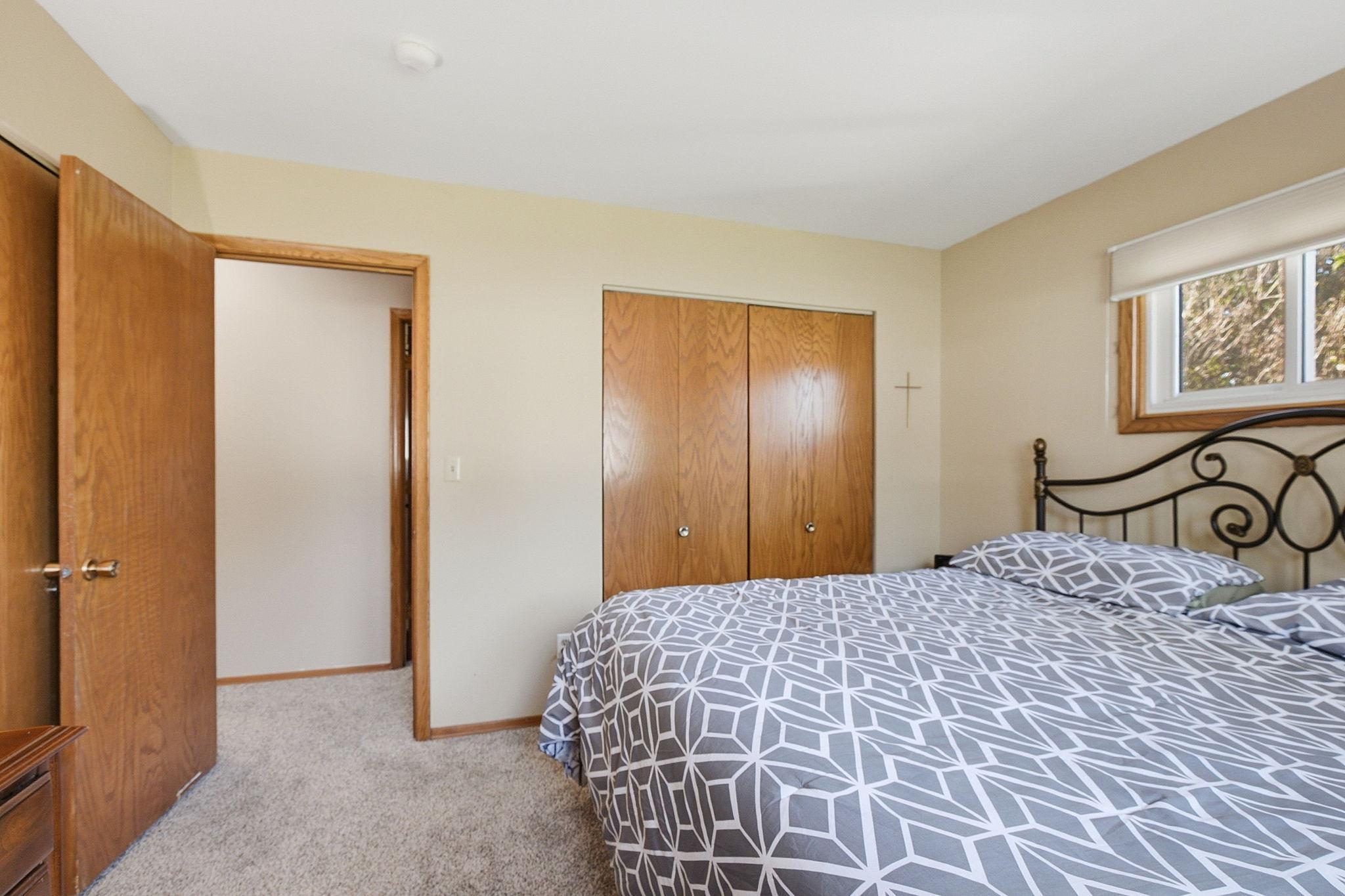 View of Residential at 2128 Shale Lane, Eagan MN 55122, Eagan (15 of 49) - Mike Wilen | Minnesota Team Real Estate