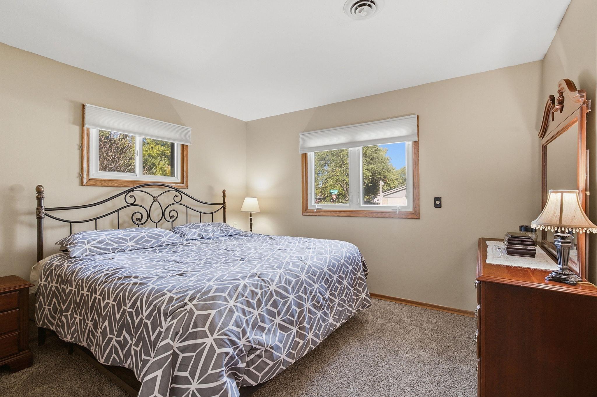 View of Residential at 2128 Shale Lane, Eagan MN 55122, Eagan (13 of 49) - Mike Wilen | Minnesota Team Real Estate