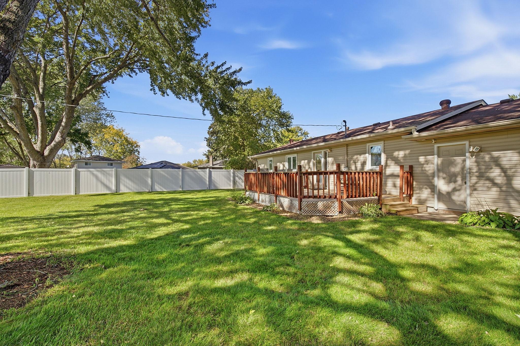 View of Residential at 2128 Shale Lane, Eagan MN 55122, Eagan (33 of 49) - Mike Wilen | Minnesota Team Real Estate