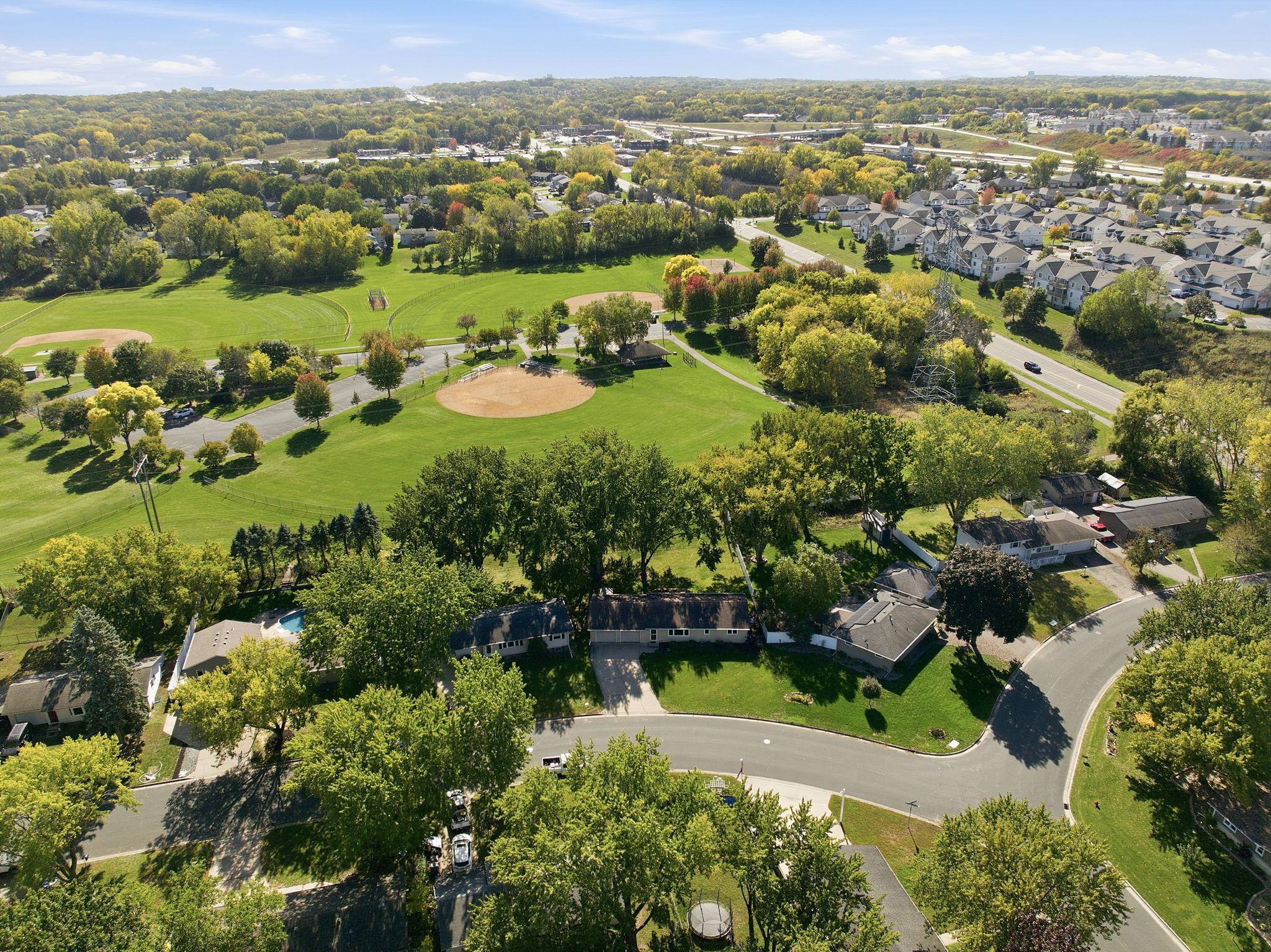 View of Residential at 2128 Shale Lane, Eagan MN 55122, Eagan (41 of 49) - Mike Wilen | Minnesota Team Real Estate