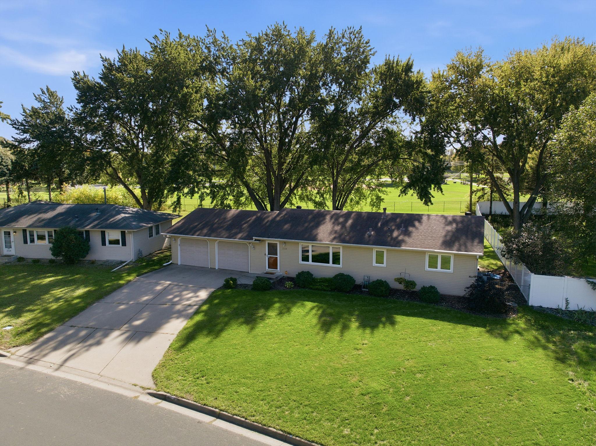View of Residential at 2128 Shale Lane, Eagan MN 55122, Eagan (38 of 49) - Mike Wilen | Minnesota Team Real Estate