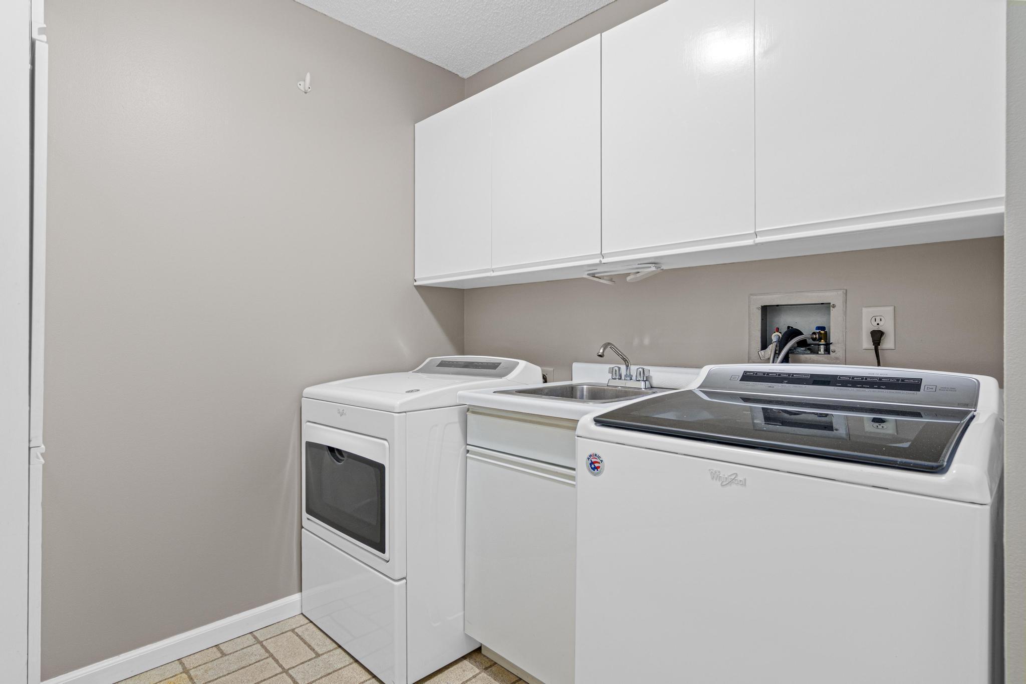 View of Residential at 1235 Yale Place #808, Minneapolis MN 55403, Minneapolis (17 of 17) - Mike Wilen | Minnesota Team Real Estate