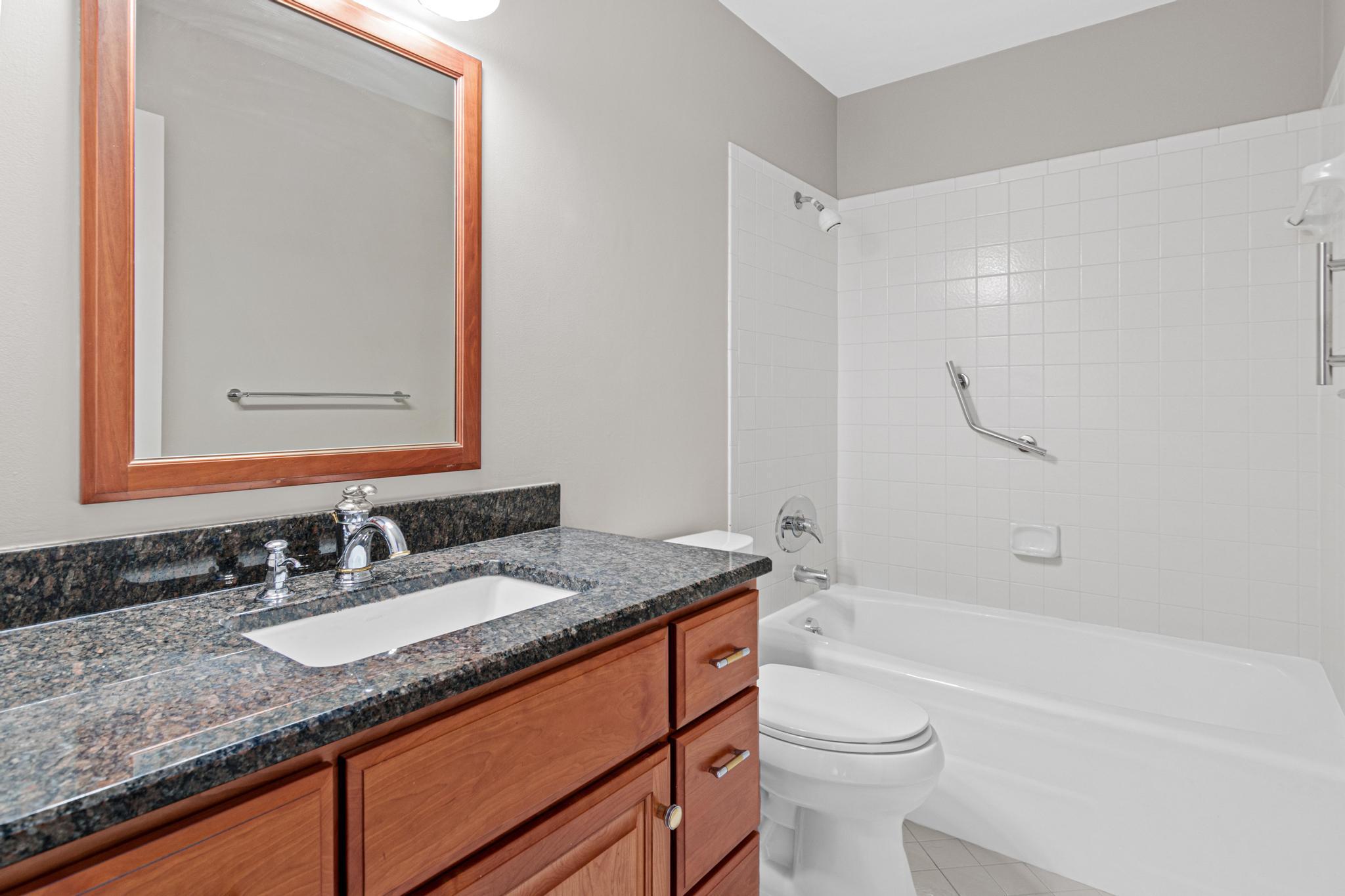 View of Residential at 1235 Yale Place #808, Minneapolis MN 55403, Minneapolis (16 of 17) - Mike Wilen | Minnesota Team Real Estate