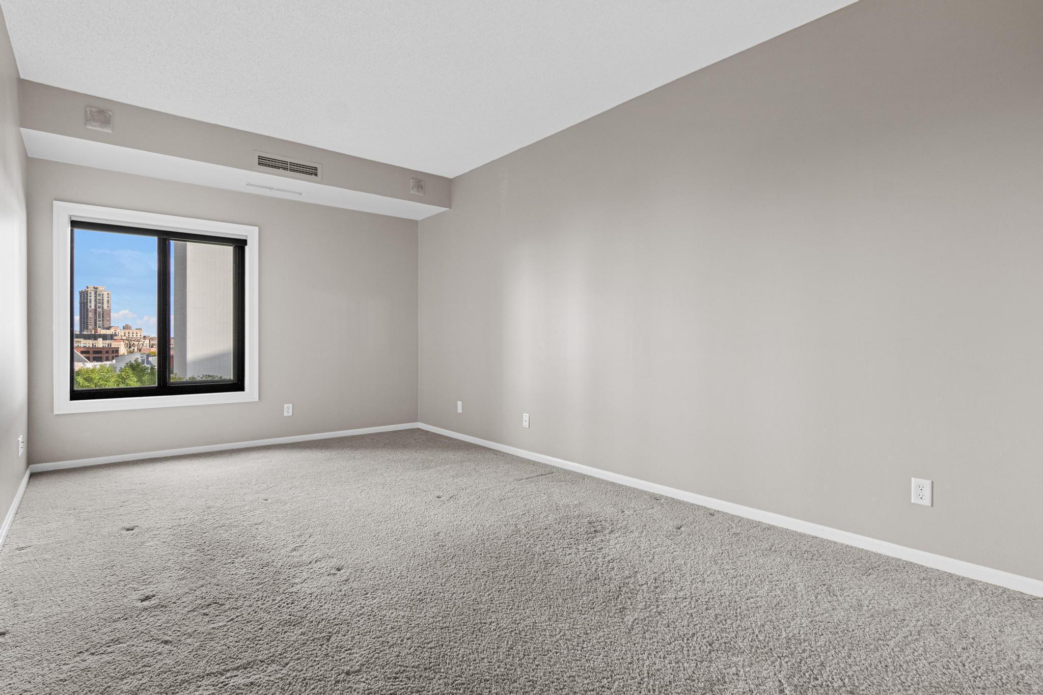 View of Residential at 1235 Yale Place #808, Minneapolis MN 55403, Minneapolis (12 of 17) - Mike Wilen | Minnesota Team Real Estate