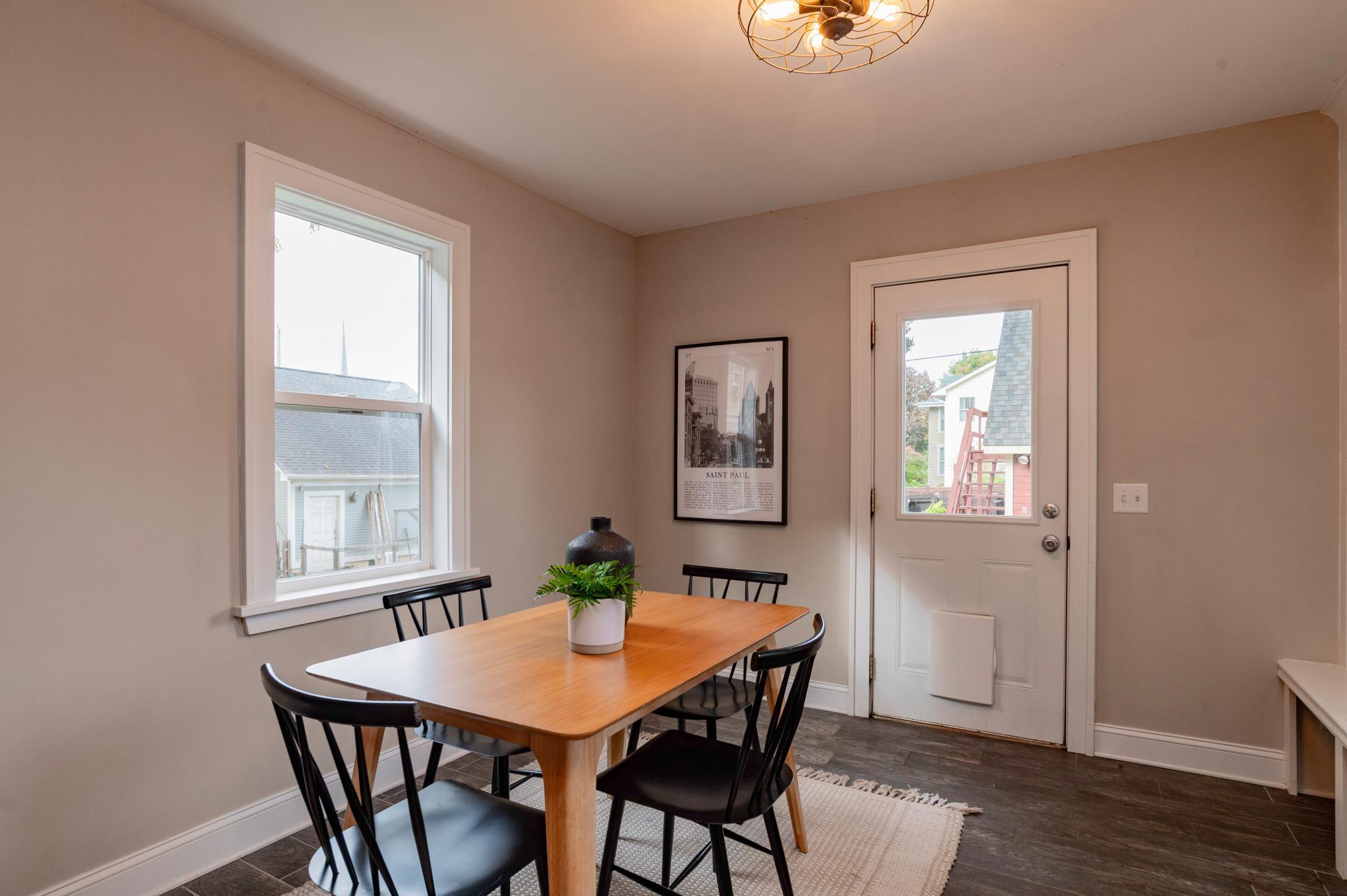 View of Residential at 1937 Selby Avenue, Saint Paul MN 55104, Saint Paul (21 of 47) - Mike Wilen | Minnesota Team Real Estate