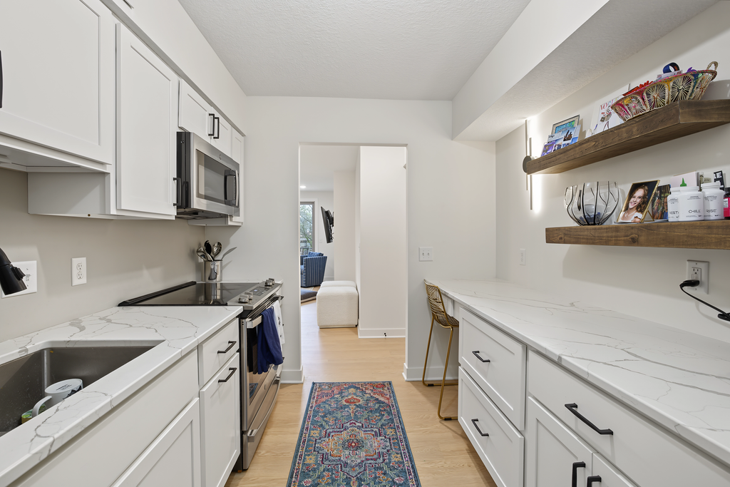 View of Residential at 6328 Barrie Road #3M, Edina MN 55435, Edina (7 of 27) - Mike Wilen | Minnesota Team Real Estate