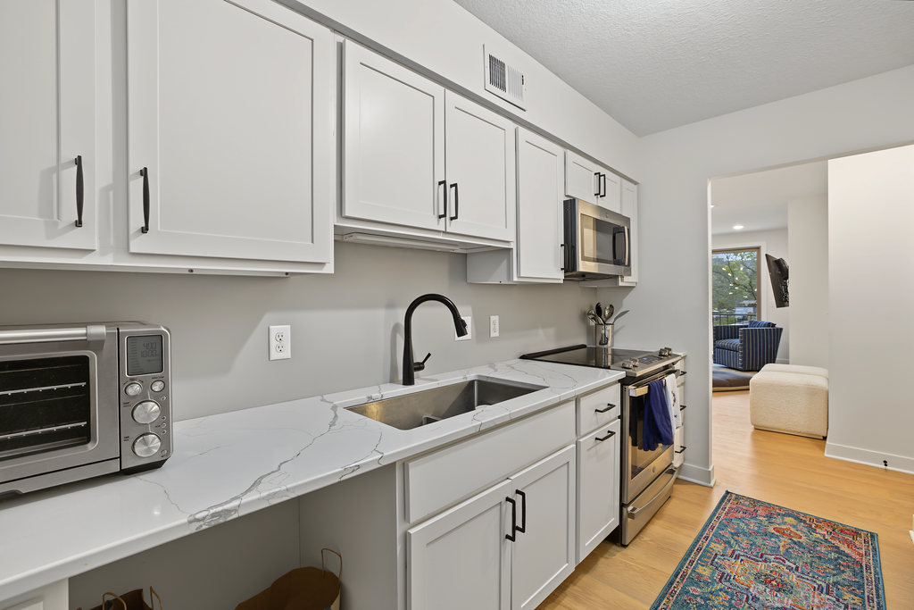 View of Residential at 6328 Barrie Road #3M, Edina MN 55435, Edina (8 of 27) - Mike Wilen | Minnesota Team Real Estate