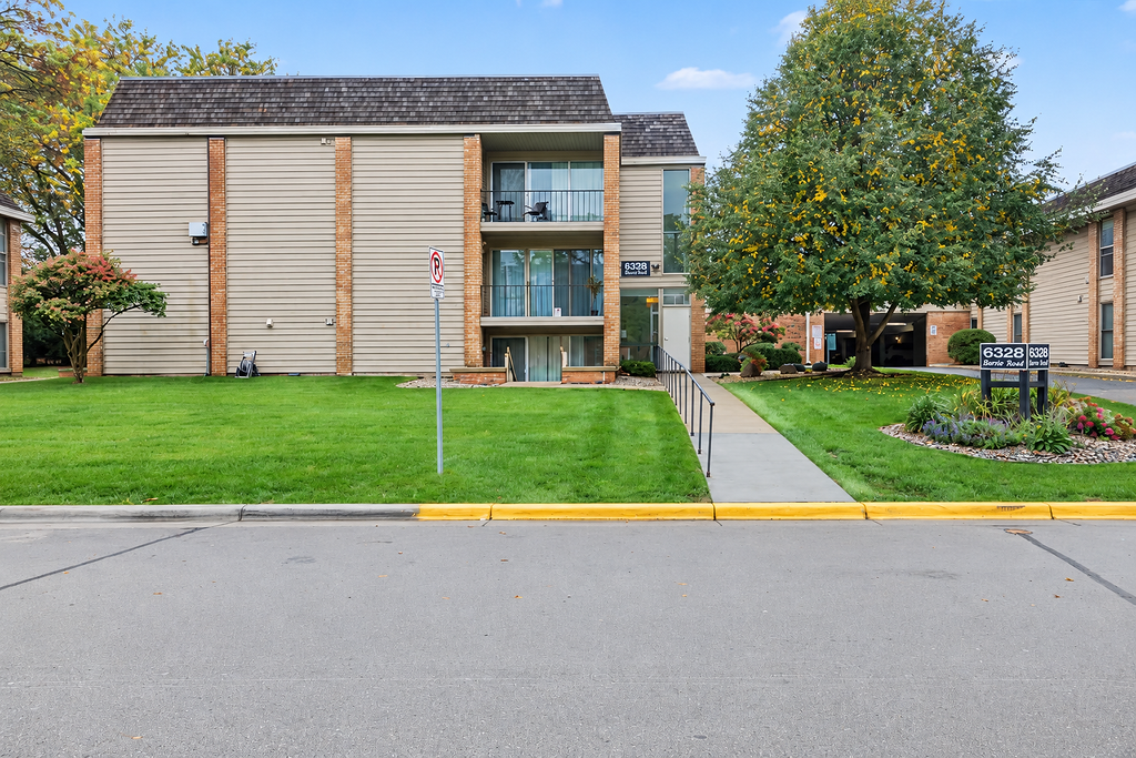 View of Residential at 6328 Barrie Road #3M, Edina MN 55435, Edina (27 of 27) - Mike Wilen | Minnesota Team Real Estate