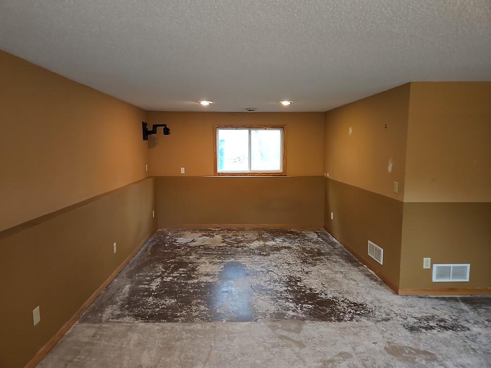View of Residential at 2508 93rd Way, Brooklyn Park MN 55444, Brooklyn Park (17 of 30) - Mike Wilen | Minnesota Team Real Estate
