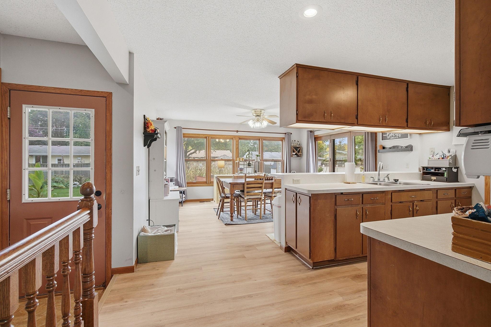 View of Residential at 1016 Jackson Street, Shakopee MN 55379, Shakopee (5 of 15) - Mike Wilen | Minnesota Team Real Estate